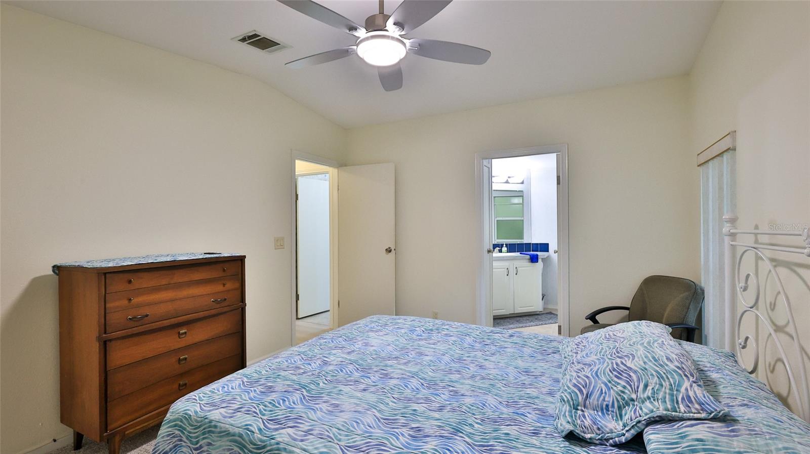 Image 12 of 48 For 308 Oyster Reef Court