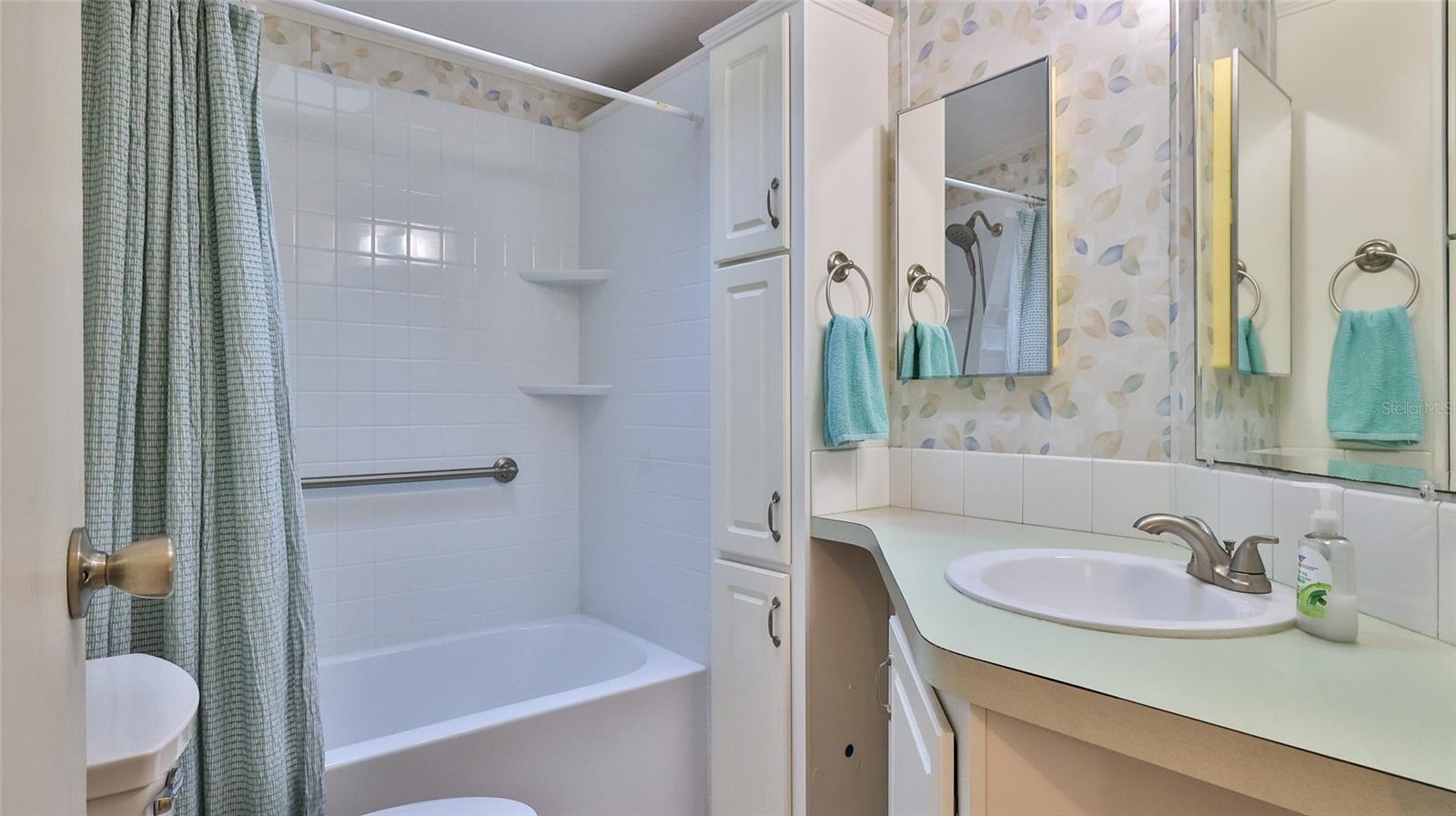 Image 17 of 48 For 308 Oyster Reef Court