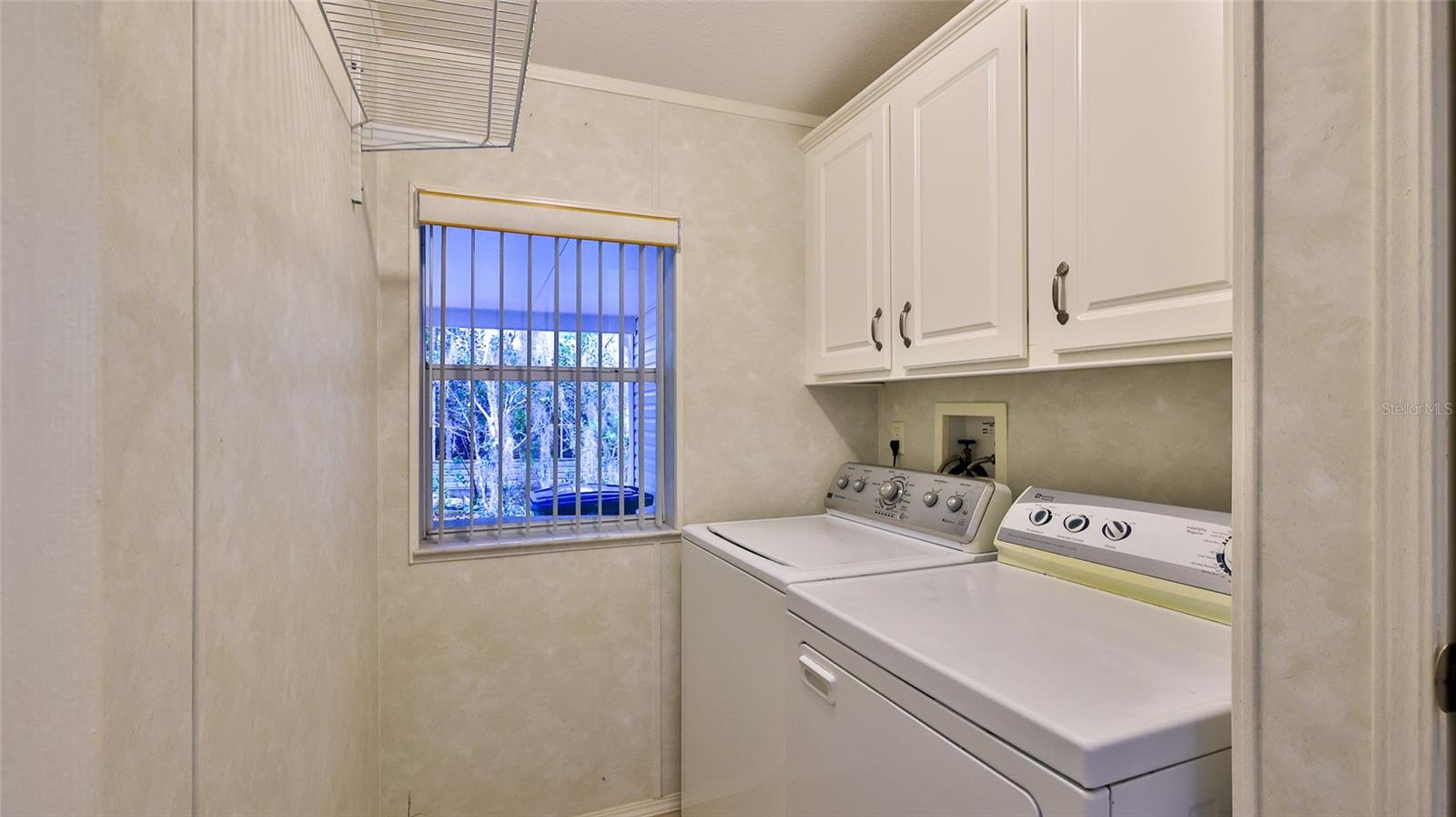 Image 18 of 48 For 308 Oyster Reef Court