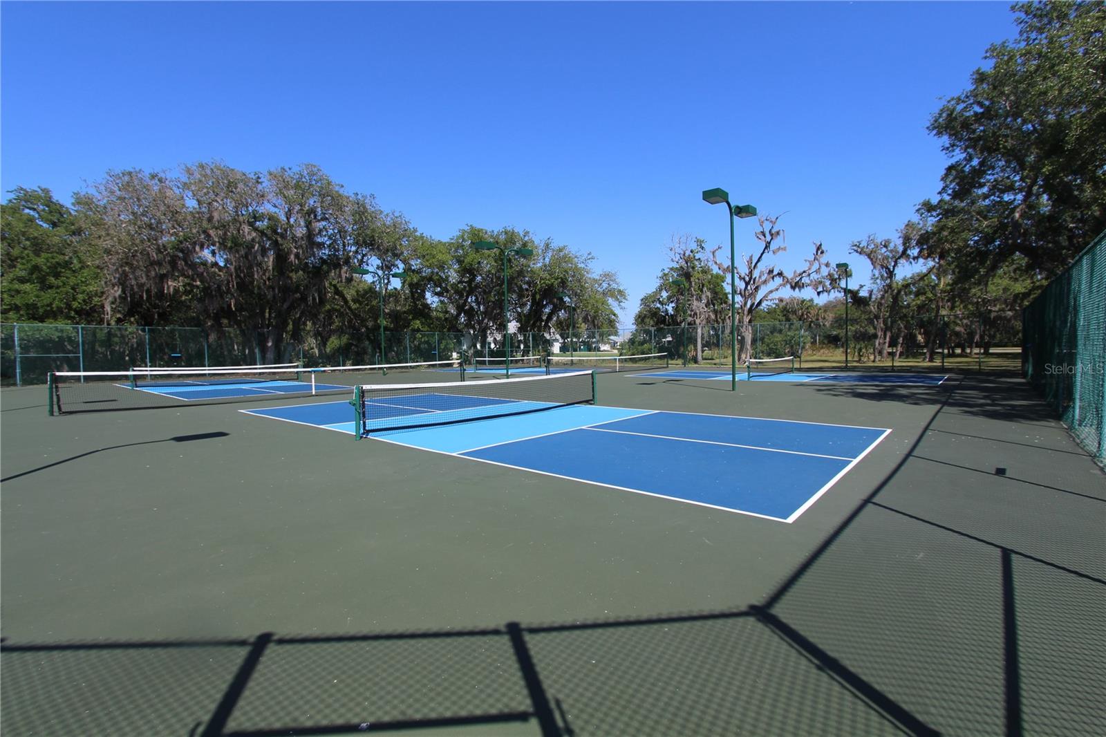 Image 39 of 48 For 308 Oyster Reef Court