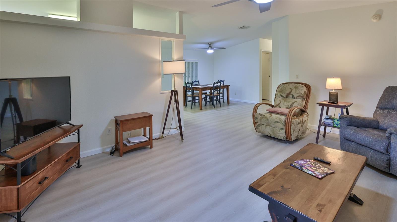 Image 5 of 48 For 308 Oyster Reef Court