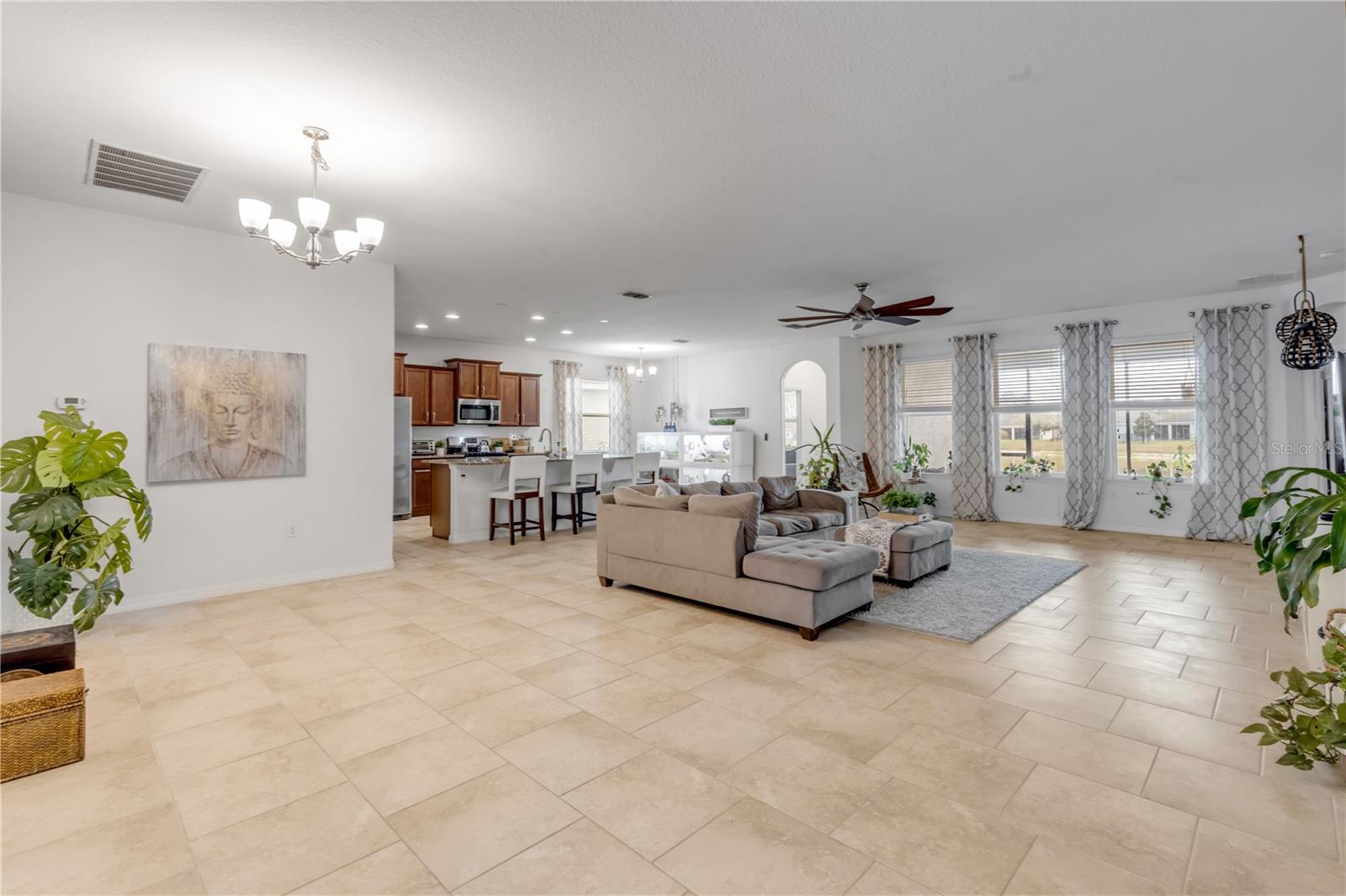 Image 15 of 66 For 637 Bluehearts Trail