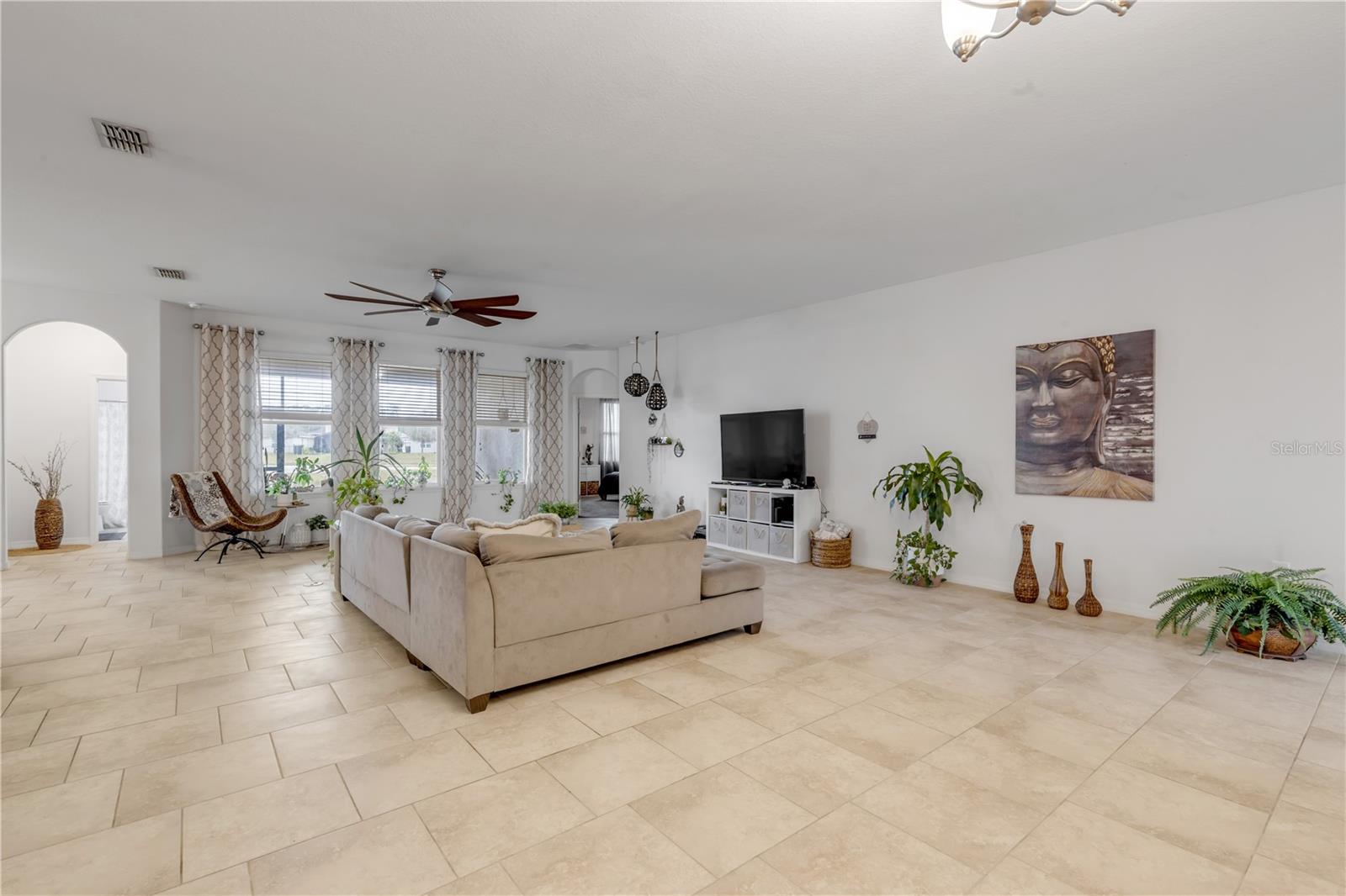 Image 16 of 66 For 637 Bluehearts Trail