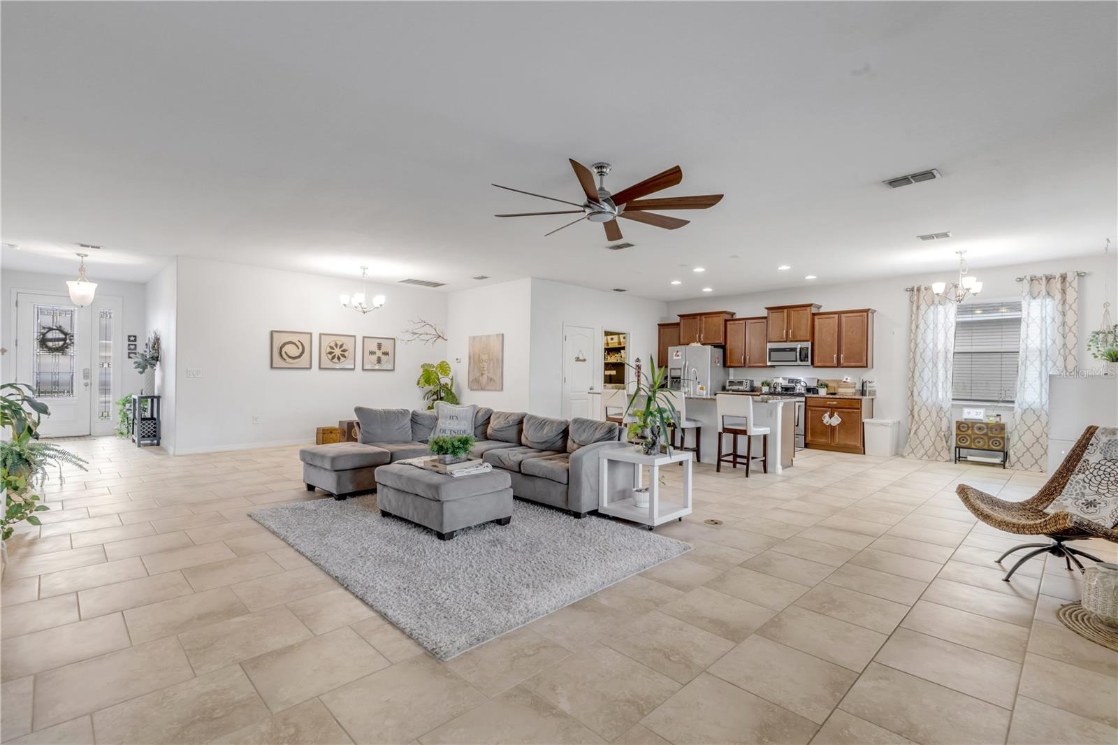 Image 18 of 66 For 637 Bluehearts Trail