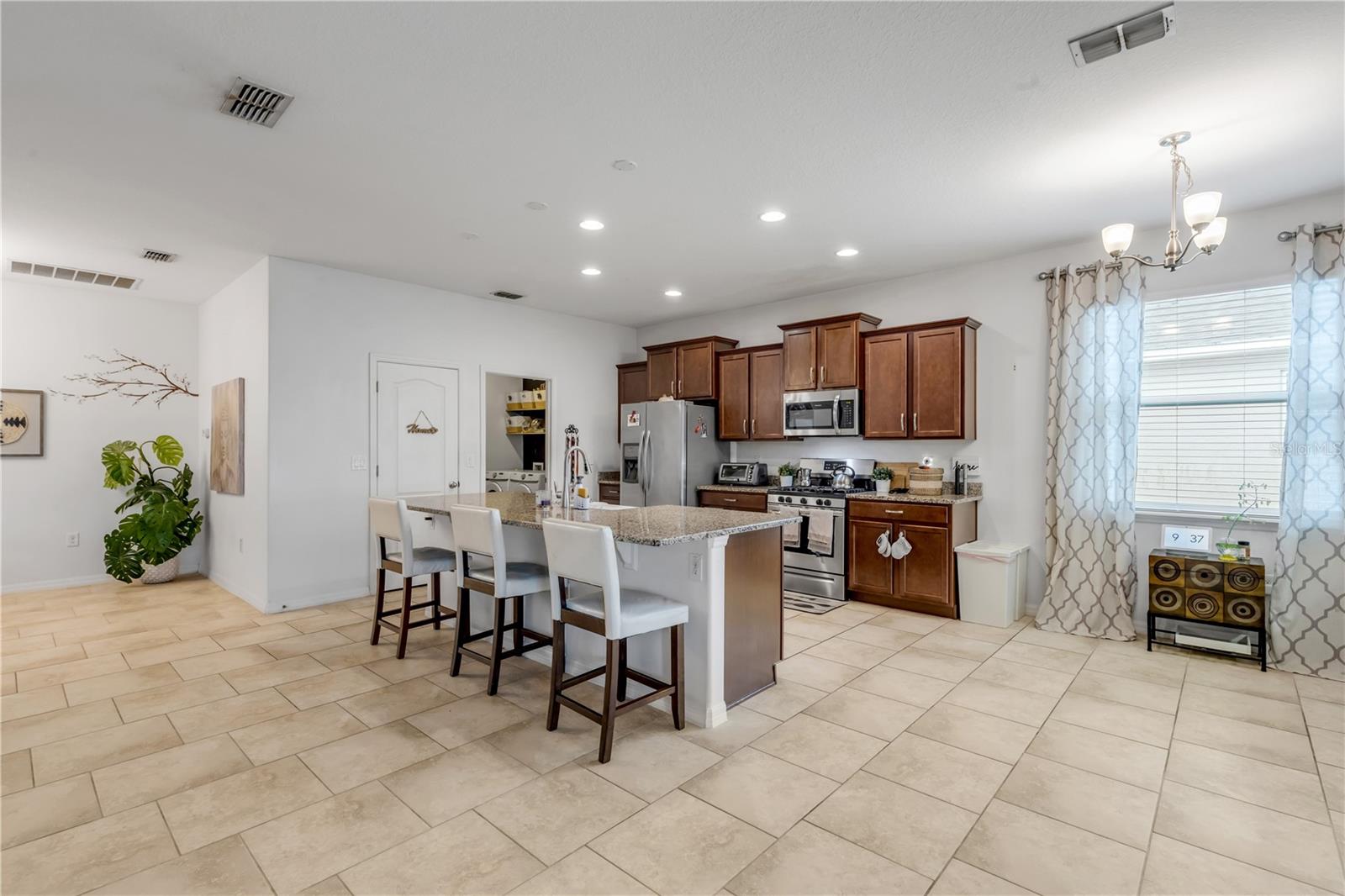 Image 19 of 66 For 637 Bluehearts Trail