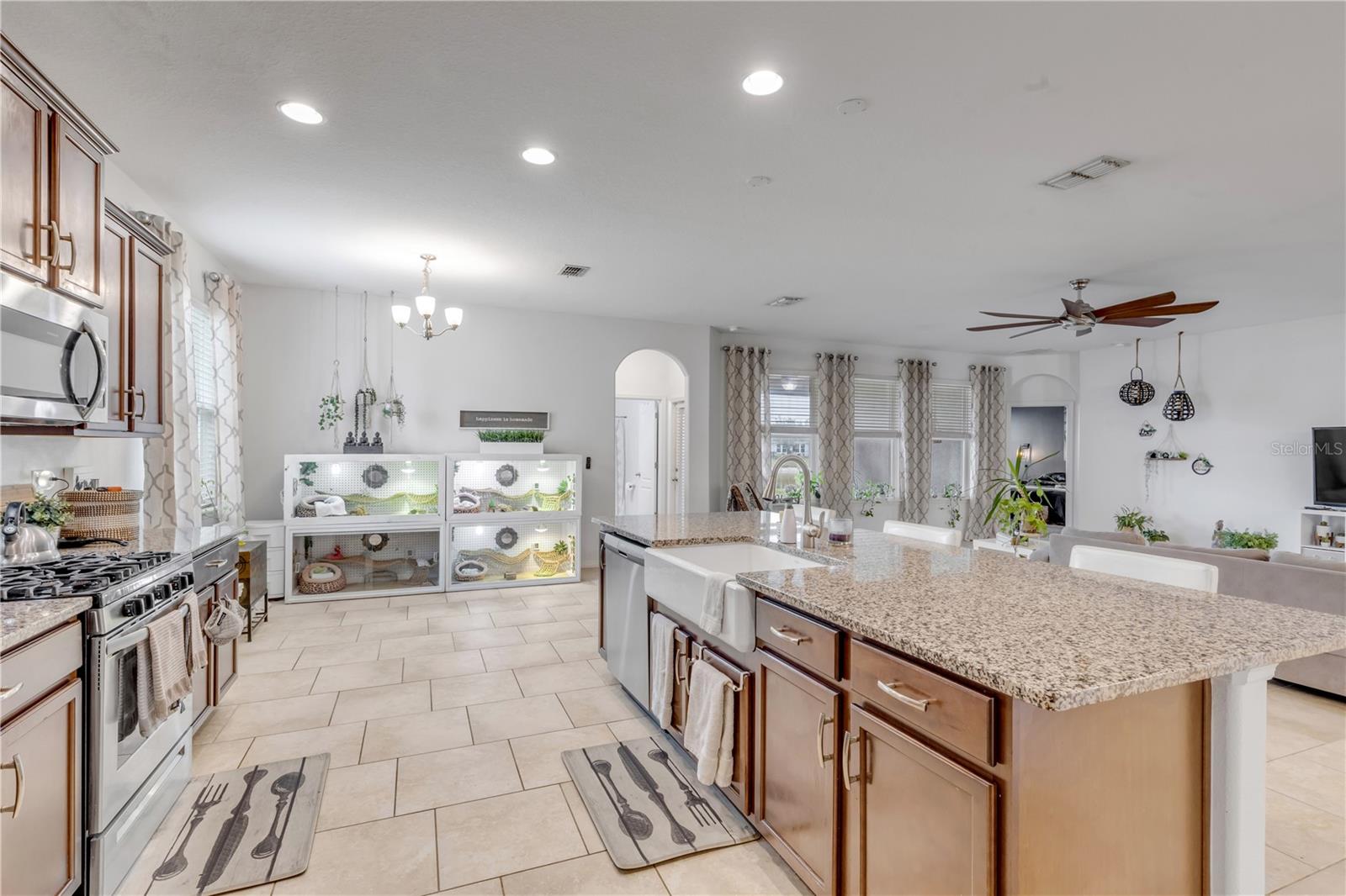 Image 23 of 66 For 637 Bluehearts Trail