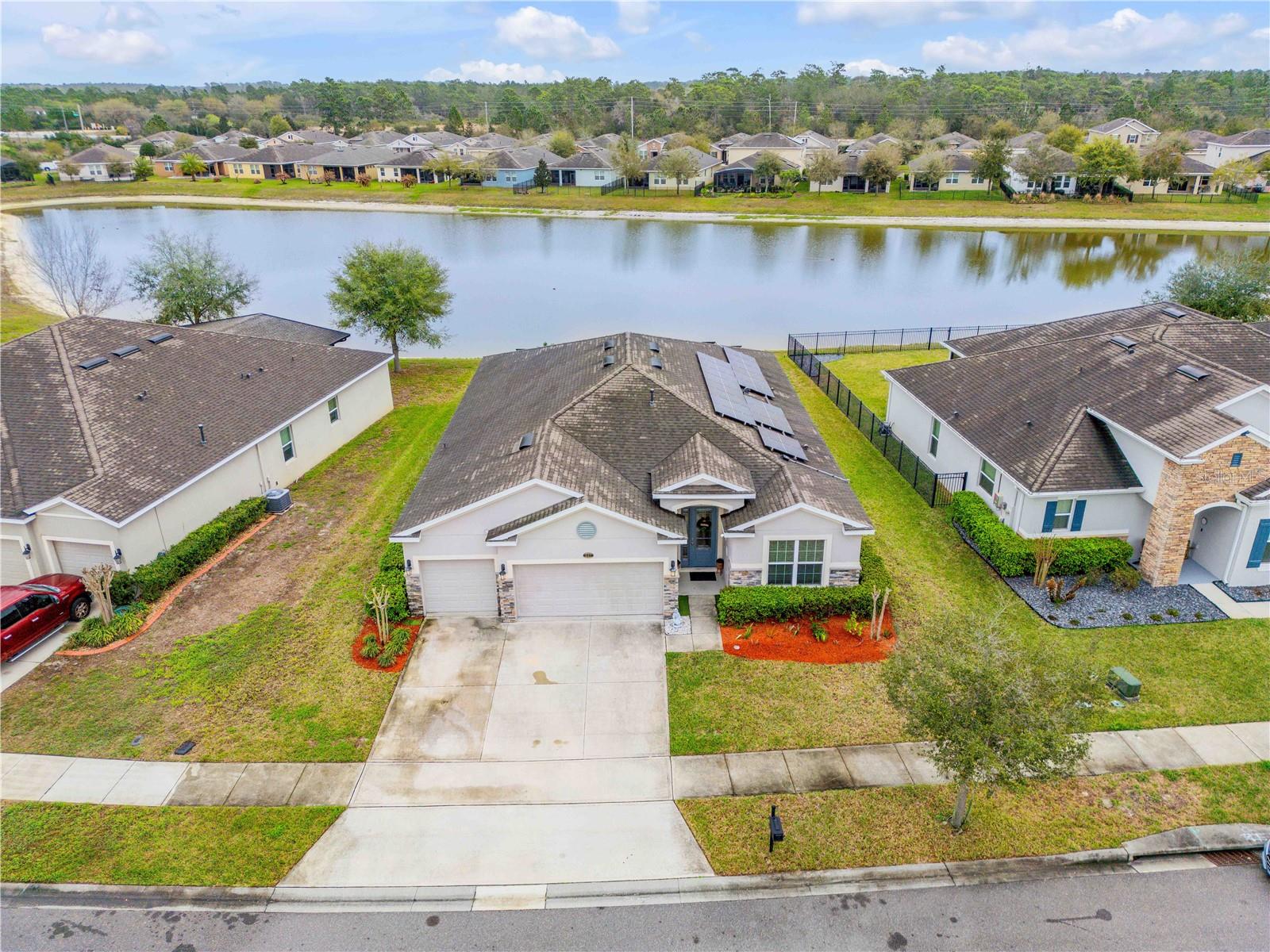 Image 7 of 66 For 637 Bluehearts Trail