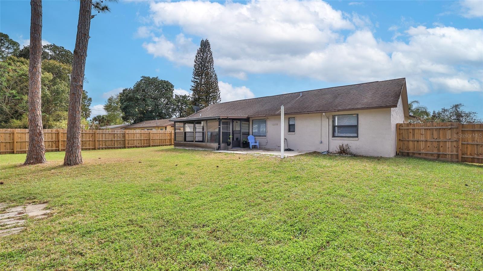 Image 5 of 30 For 2417 Sabal Palm Drive