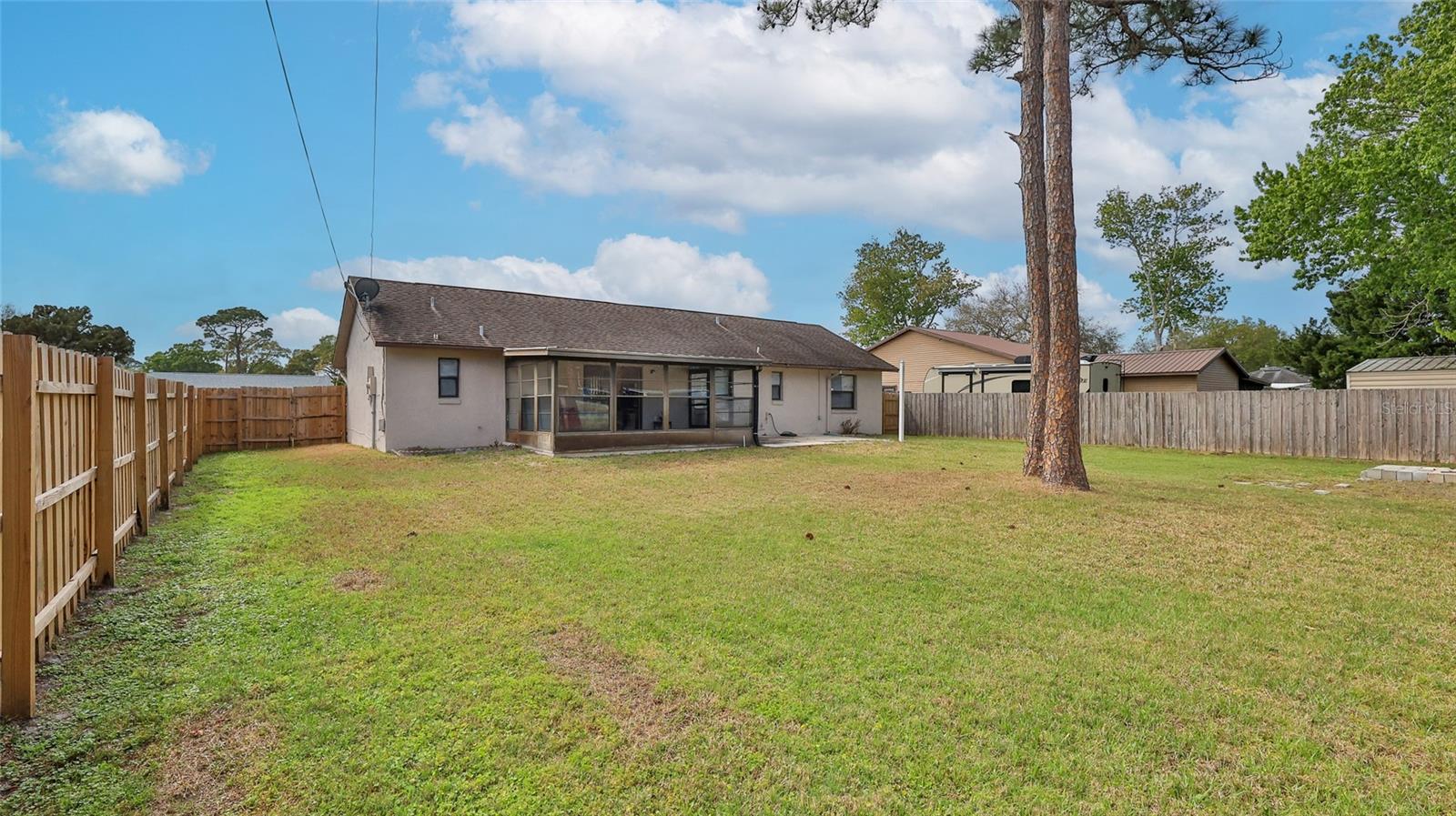 Image 6 of 30 For 2417 Sabal Palm Drive