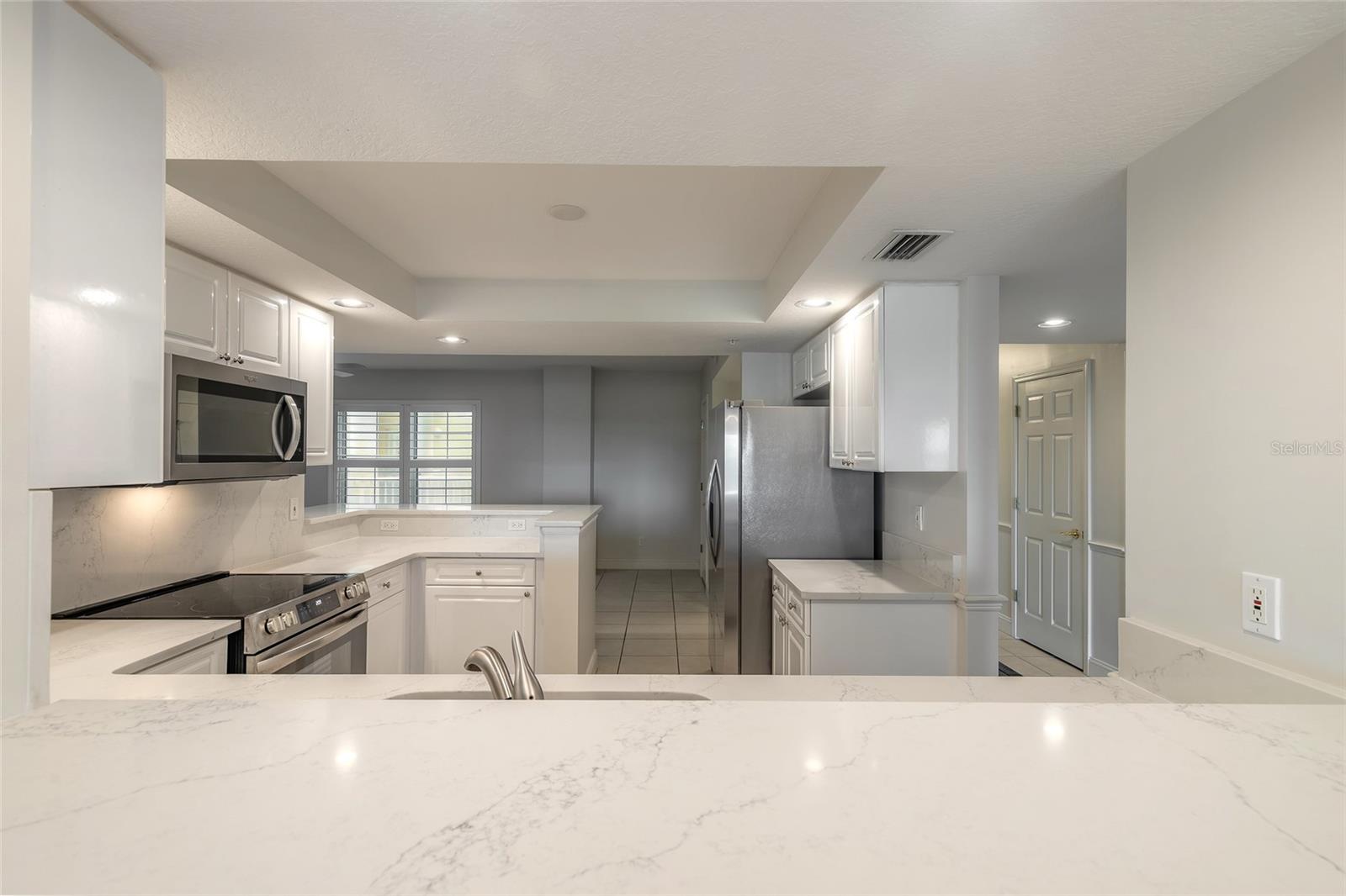 Image 11 of 81 For 4650 Links Village Drive A401