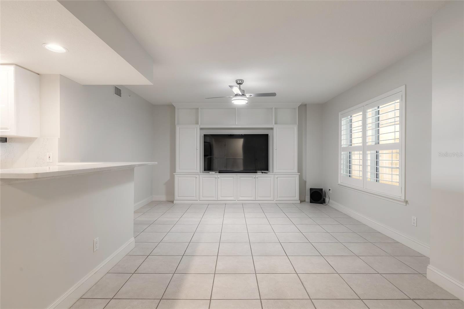 Image 12 of 81 For 4650 Links Village Drive A401