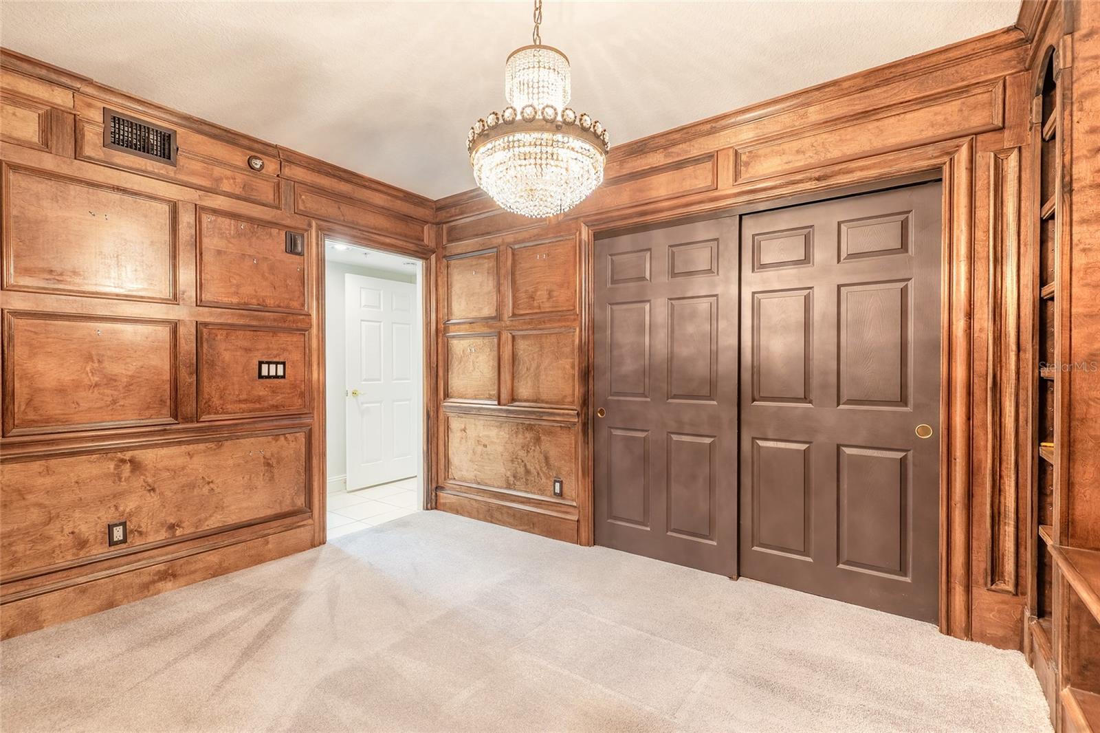 Image 27 of 81 For 4650 Links Village Drive A401