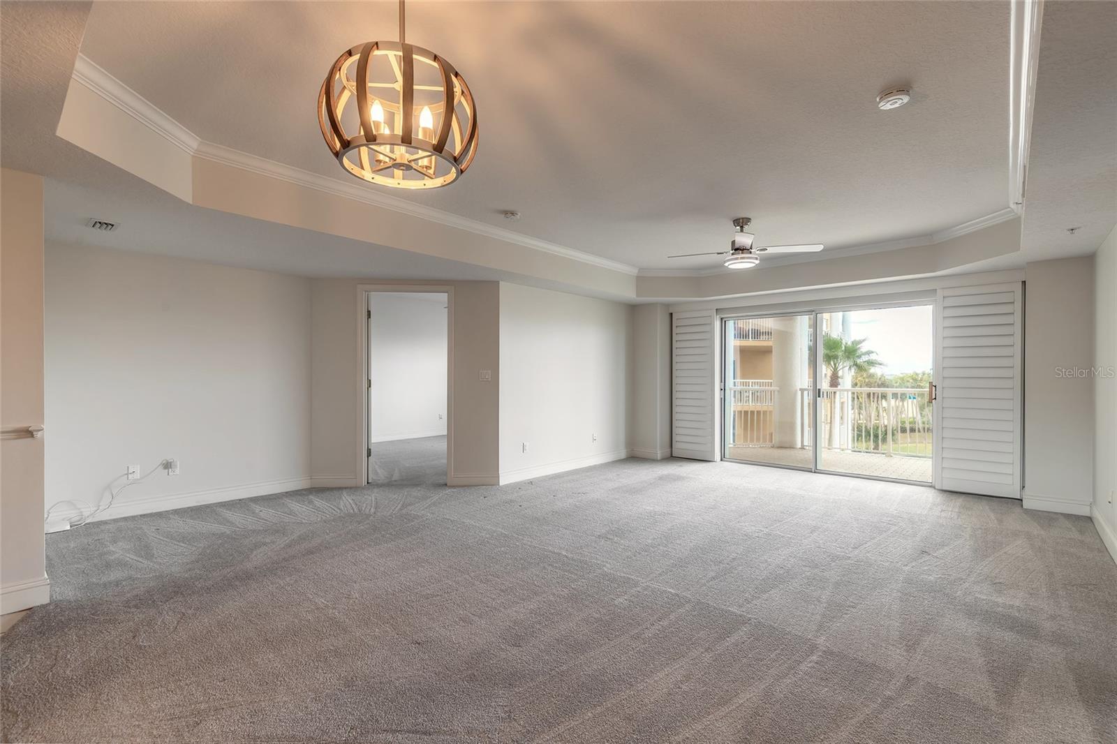 Image 5 of 81 For 4650 Links Village Drive A401