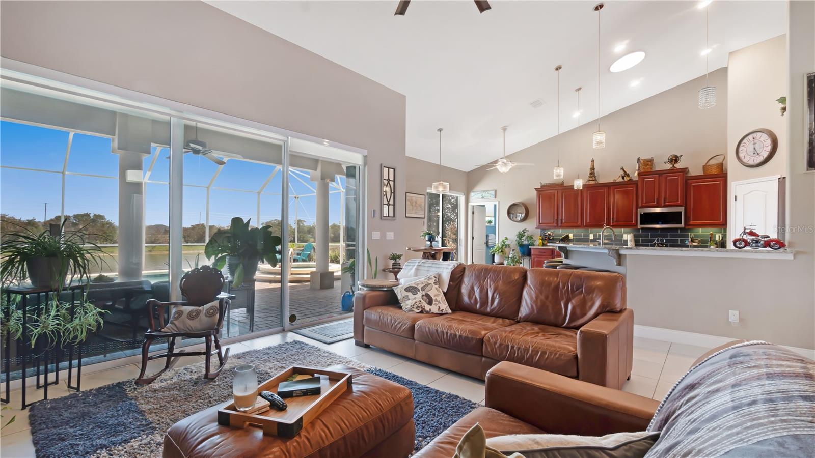 Image 14 of 38 For 3307 Locanda Circle