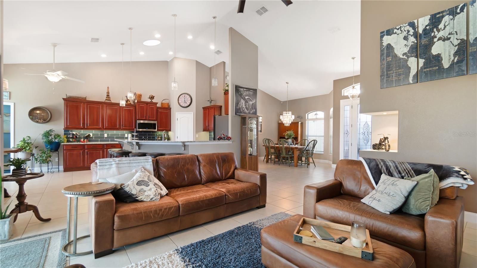 Image 15 of 38 For 3307 Locanda Circle