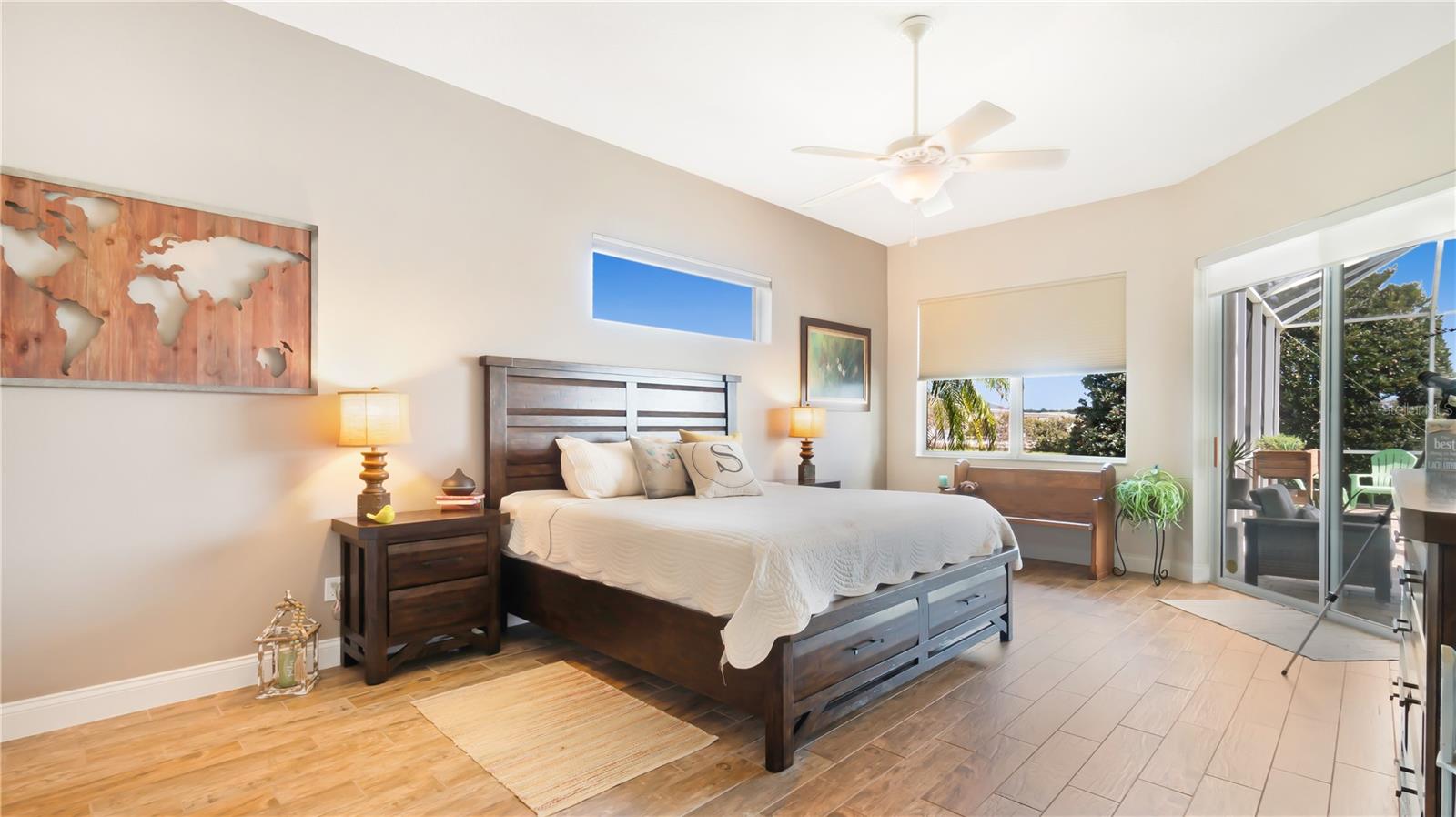 Image 17 of 38 For 3307 Locanda Circle