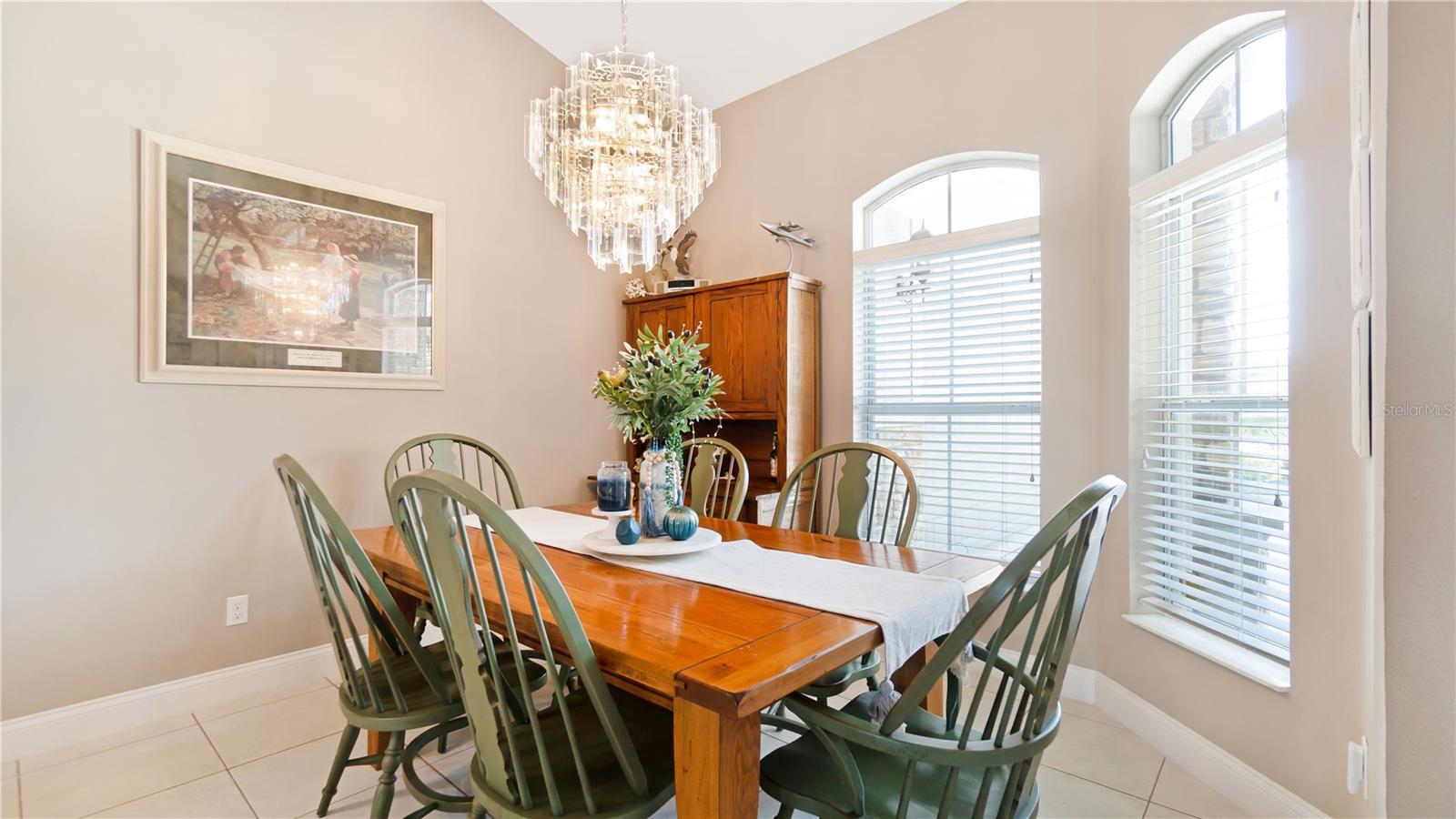 Image 6 of 38 For 3307 Locanda Circle