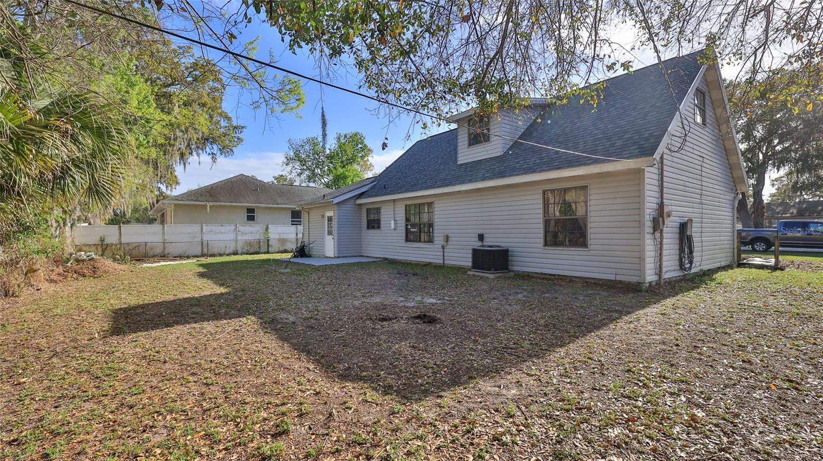 Image 27 of 27 For 2021 Umbrella Tree Drive