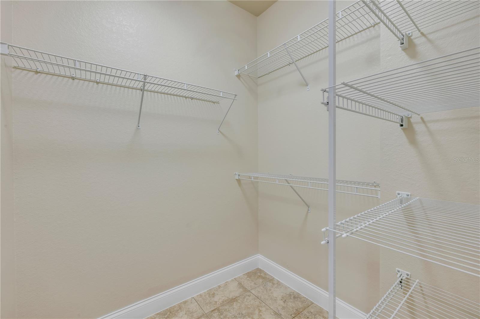 Image 15 of 59 For 4075 Crestwood Manor Drive