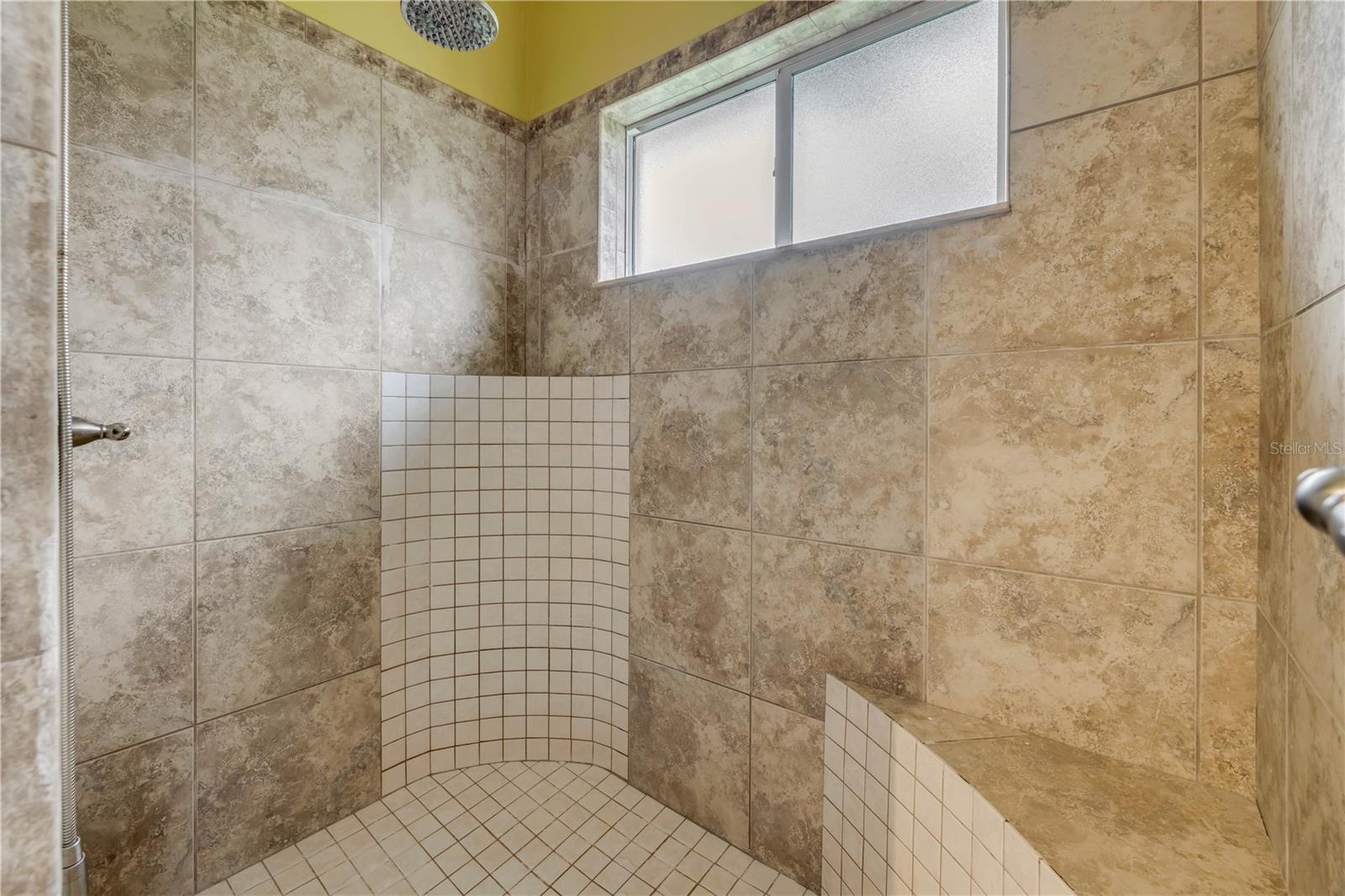 Image 18 of 59 For 4075 Crestwood Manor Drive