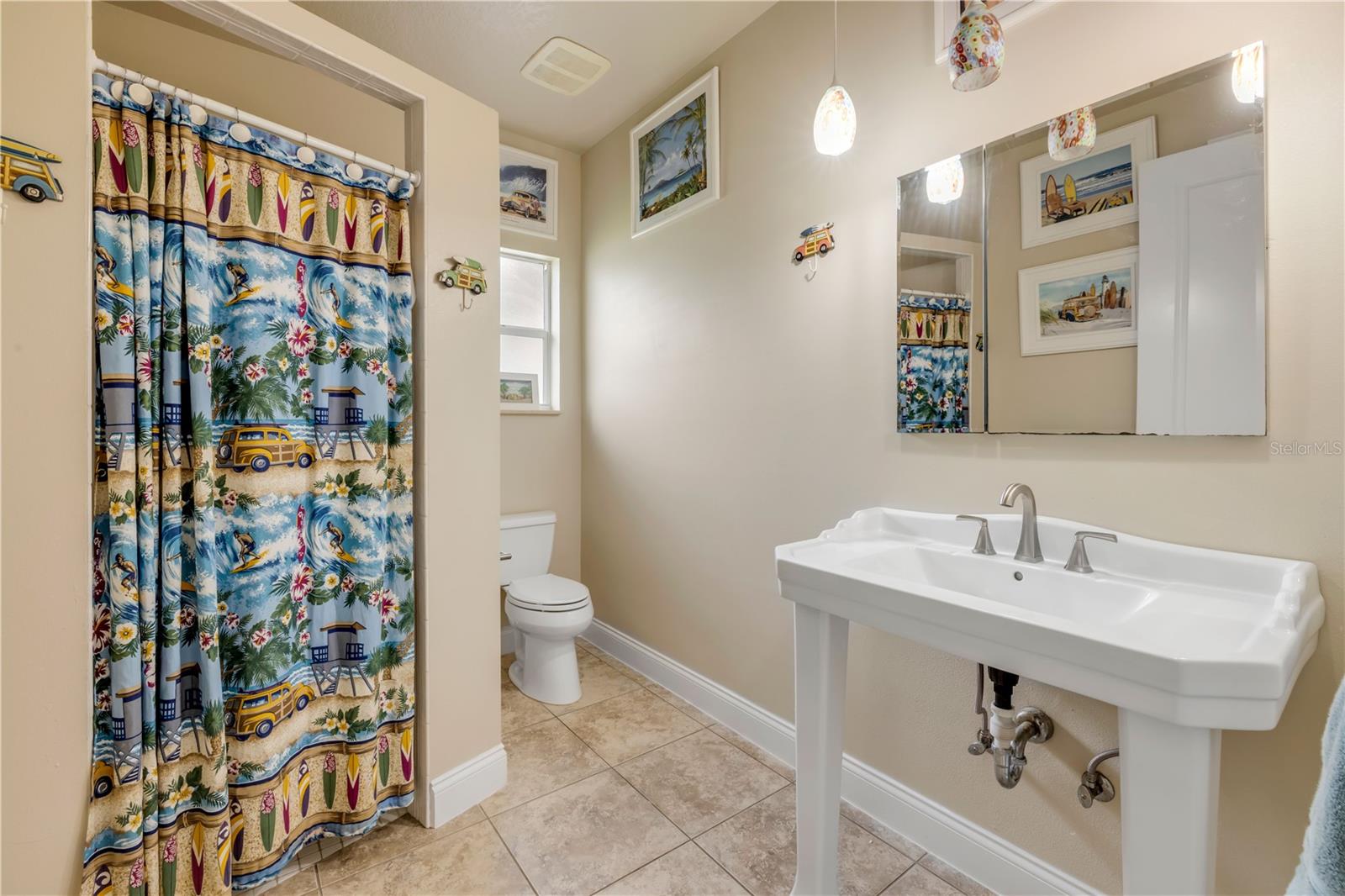 Image 21 of 59 For 4075 Crestwood Manor Drive