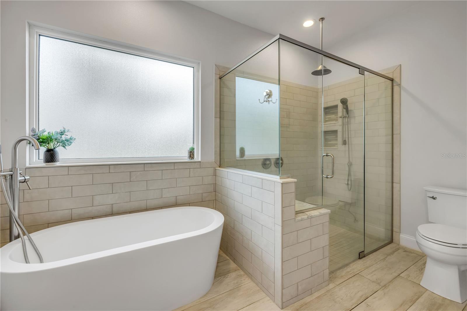 Image 26 of 59 For 4075 Crestwood Manor Drive