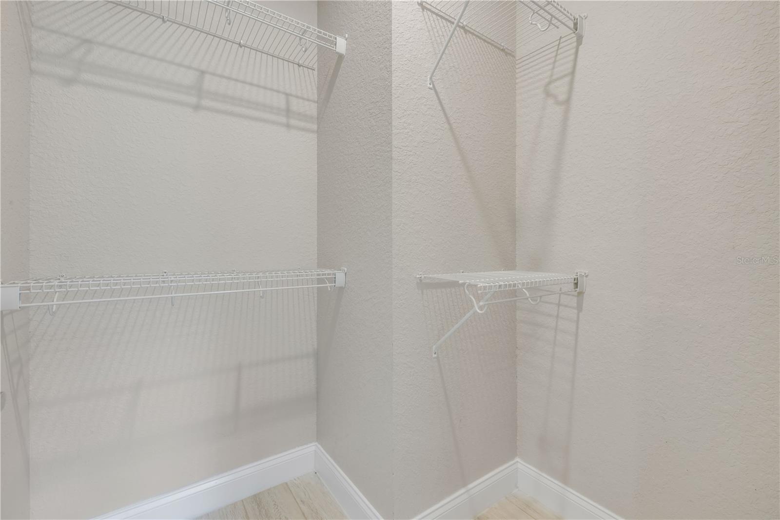 Image 29 of 59 For 4075 Crestwood Manor Drive