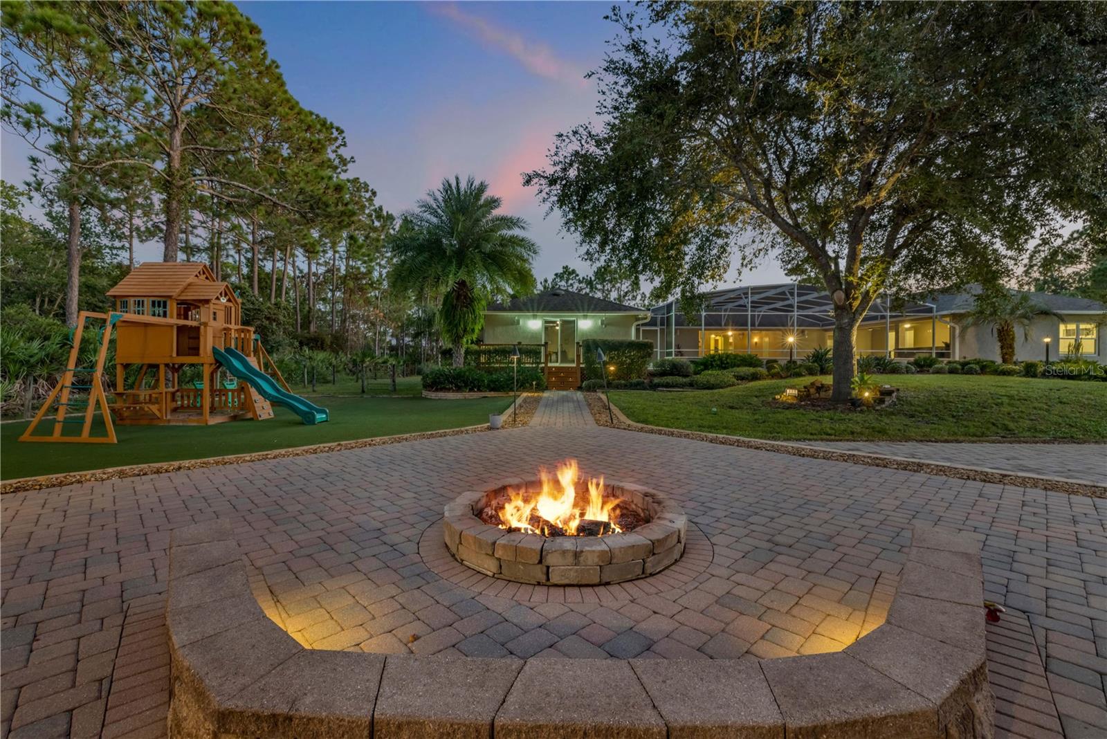 Image 5 of 59 For 4075 Crestwood Manor Drive