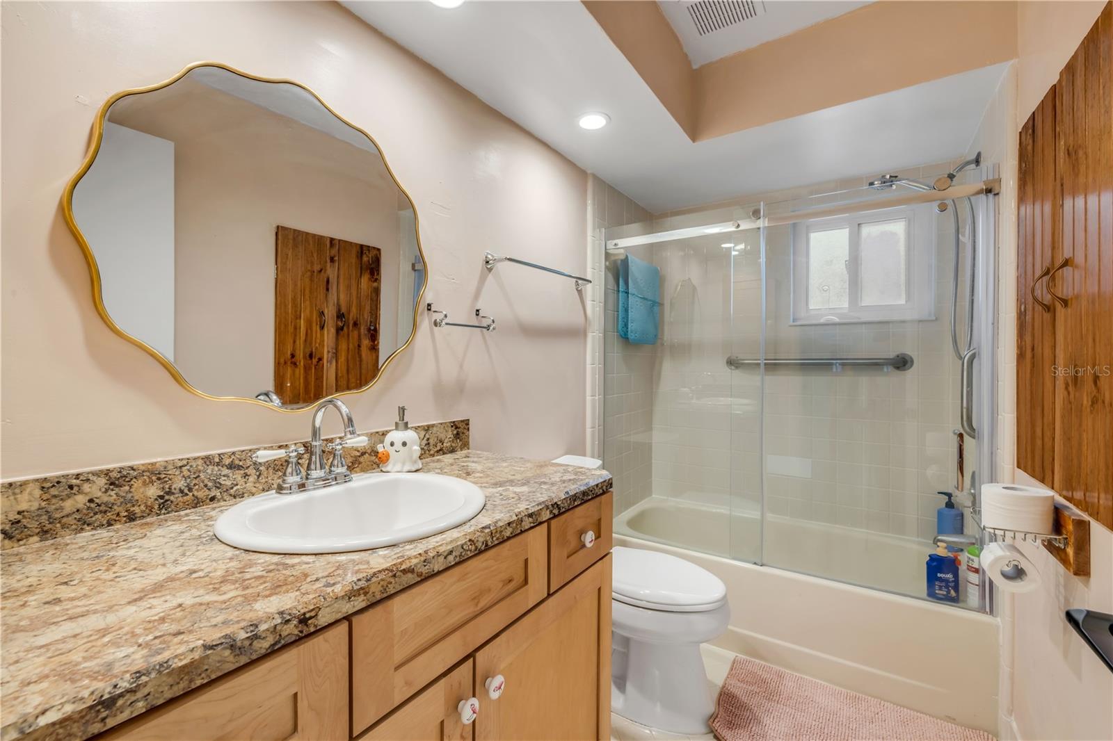 Image 17 of 29 For 2 Windermere Place