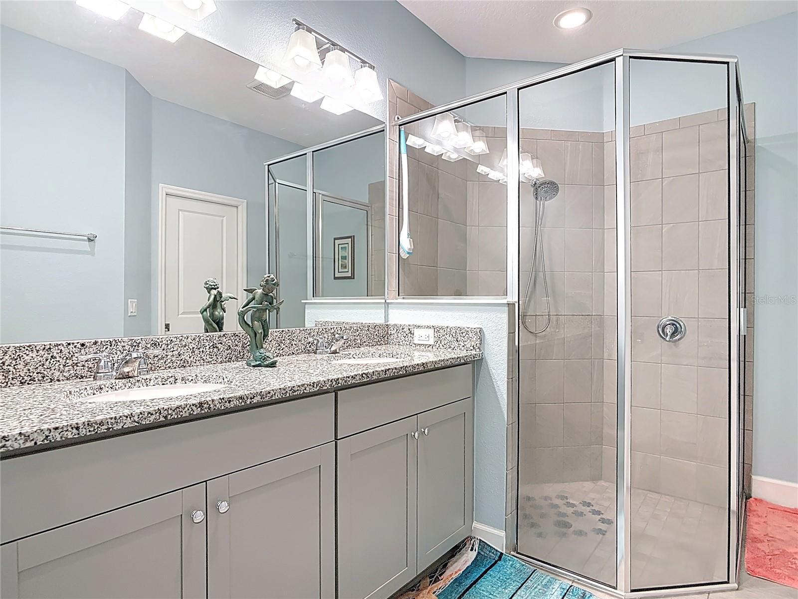 Image 11 of 15 For 1002 Sea Shell Court