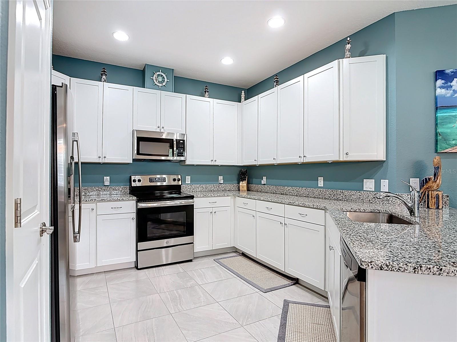 Image 4 of 15 For 1002 Sea Shell Court