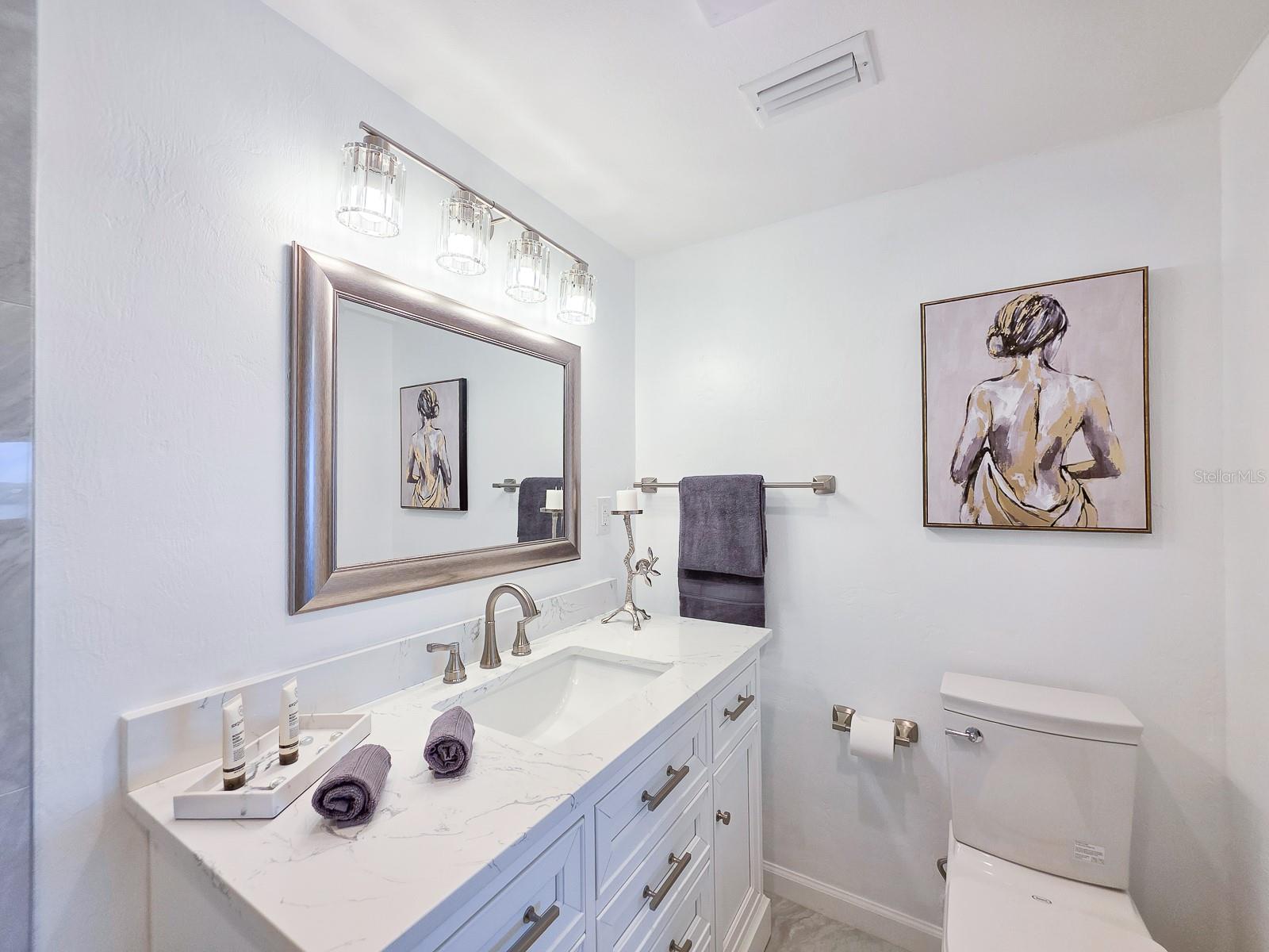 Image 22 of 57 For 3606 Peninsula Drive 614