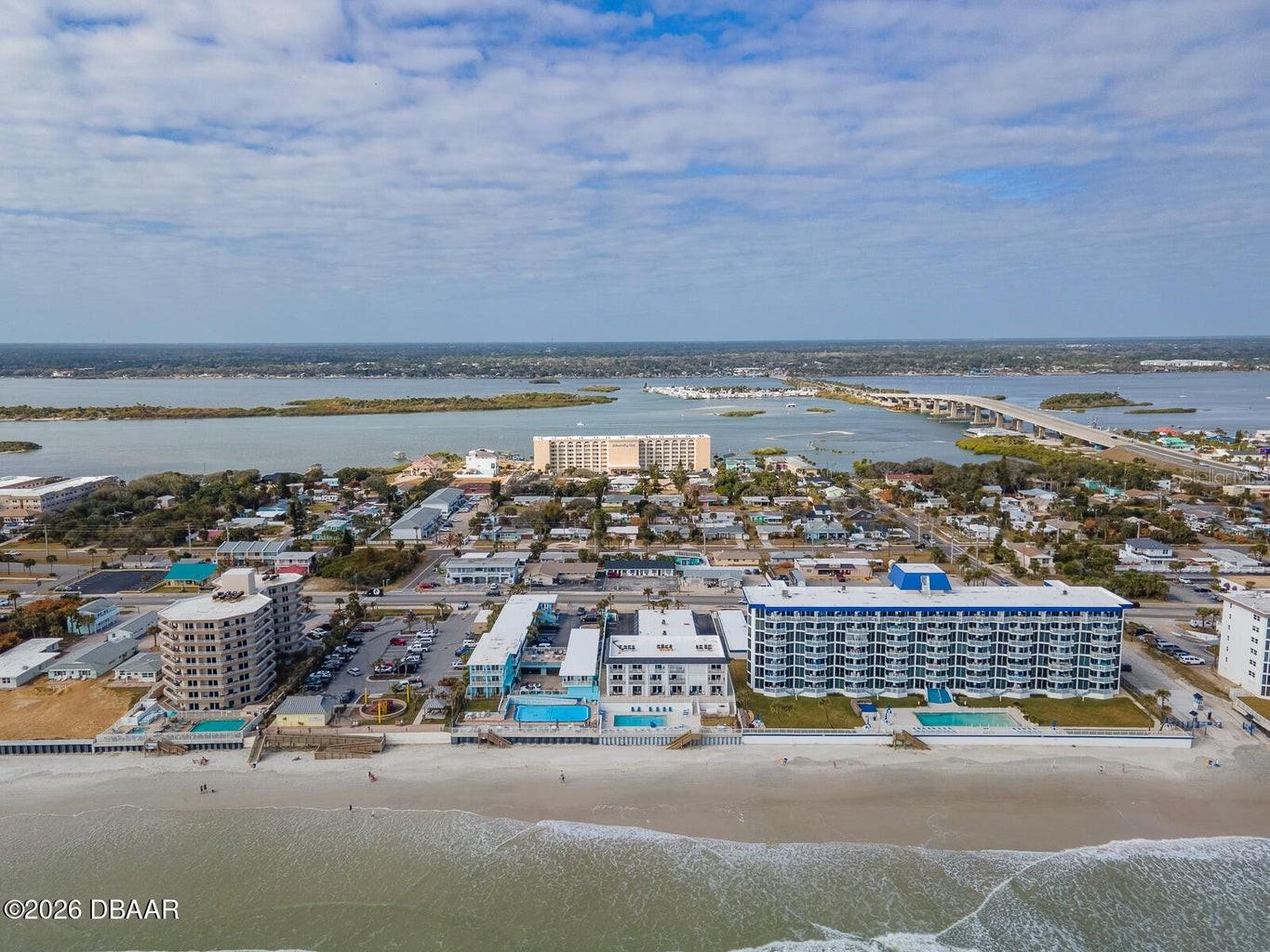 Image 51 of 57 For 3606 Peninsula Drive 614