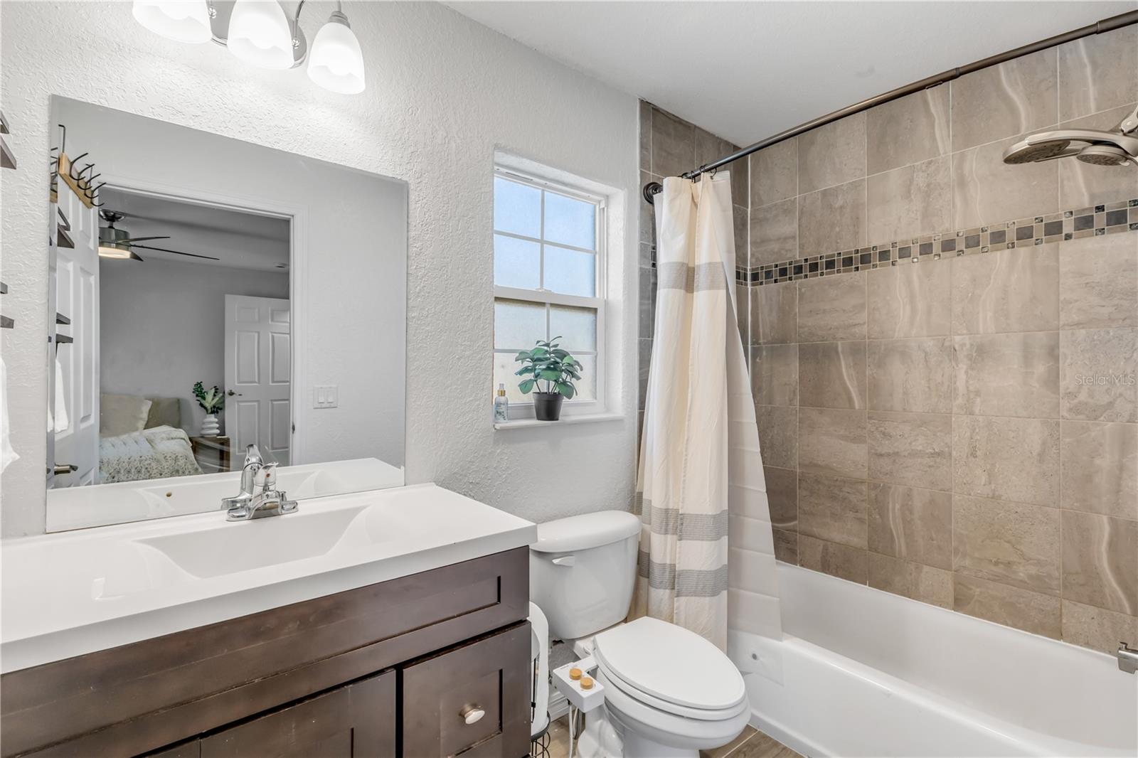 Image 20 of 45 For 1740 East Parkway