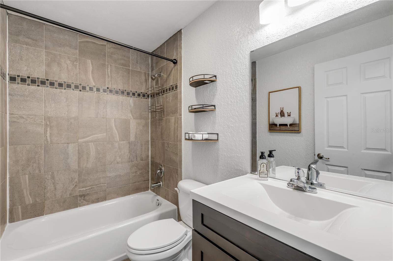 Image 25 of 45 For 1740 East Parkway