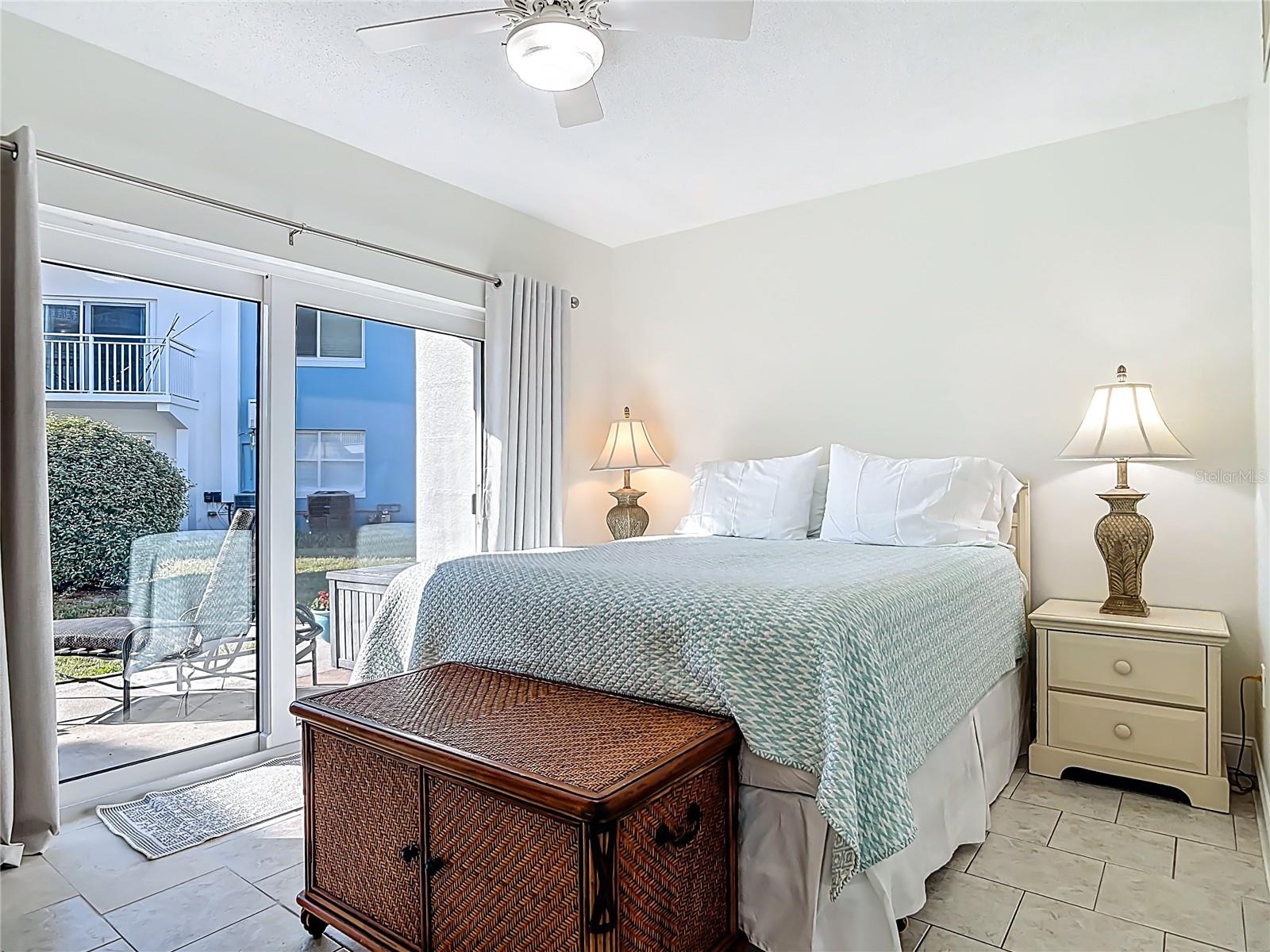 Image 14 of 41 For 547 Atlantic Avenue 23