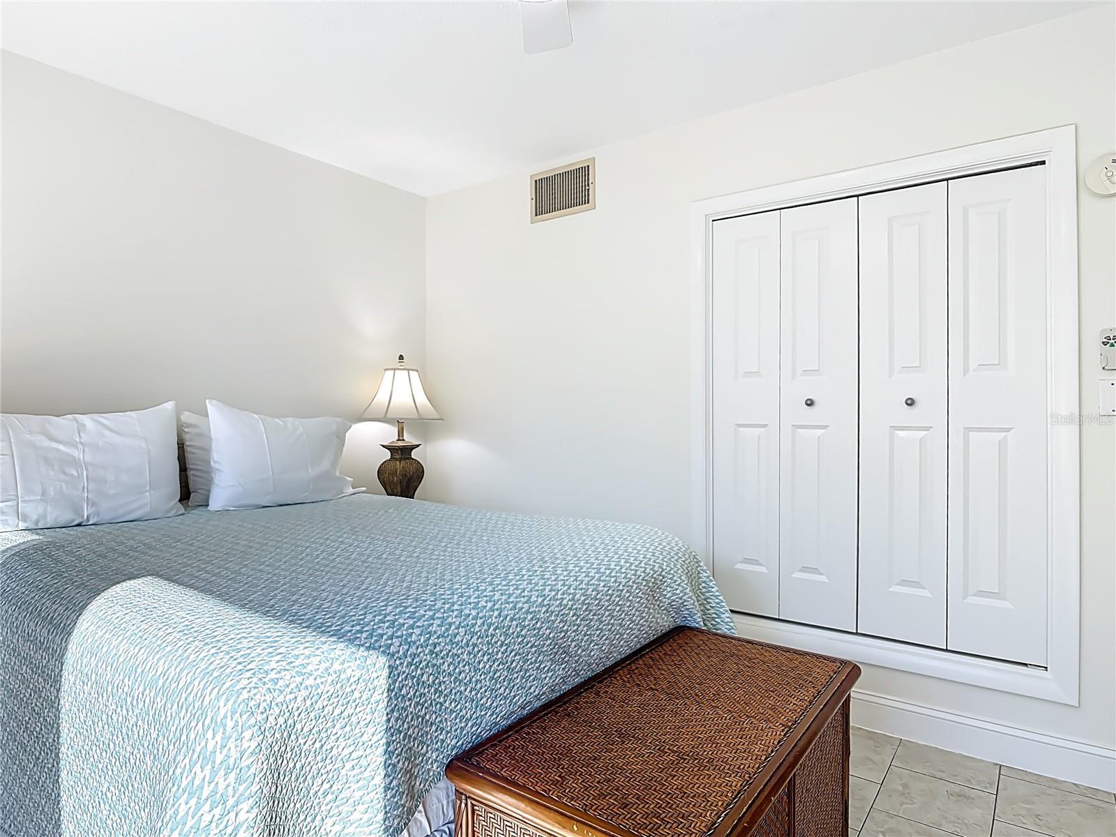 Image 18 of 41 For 547 Atlantic Avenue 23