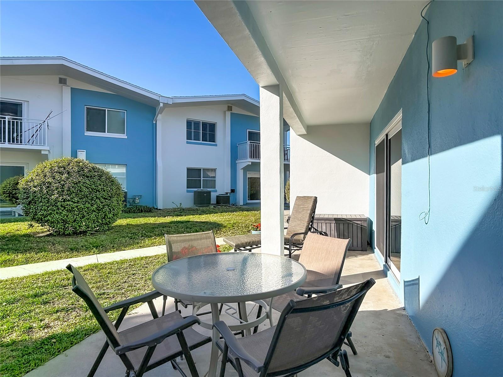 Image 32 of 41 For 547 Atlantic Avenue 23