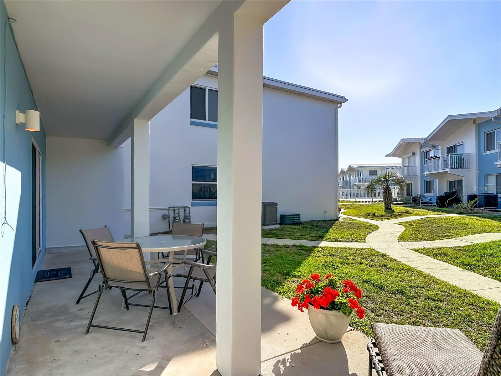 Image 33 of 41 For 547 Atlantic Avenue 23