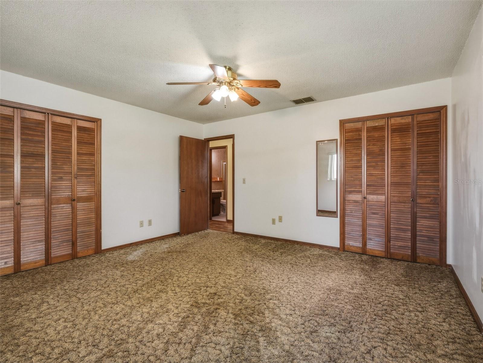 Image 27 of 38 For 1214 Victory Palm Drive