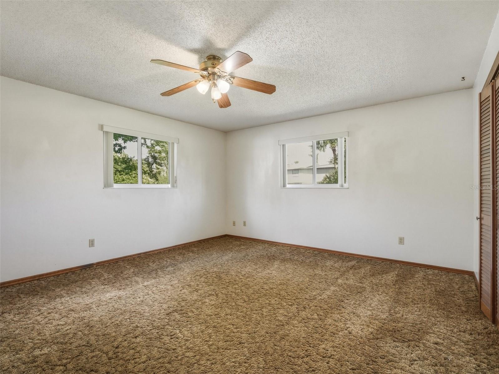 Image 28 of 38 For 1214 Victory Palm Drive