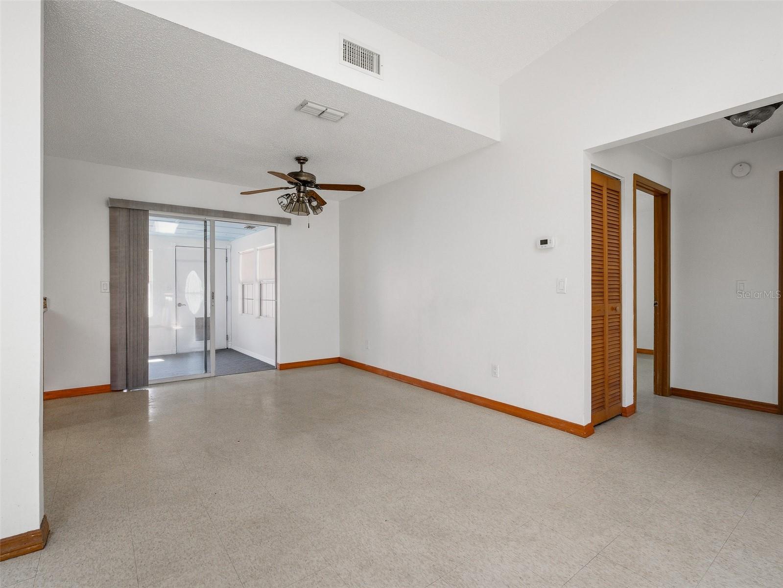 Image 18 of 33 For 3303 Orange Tree Drive