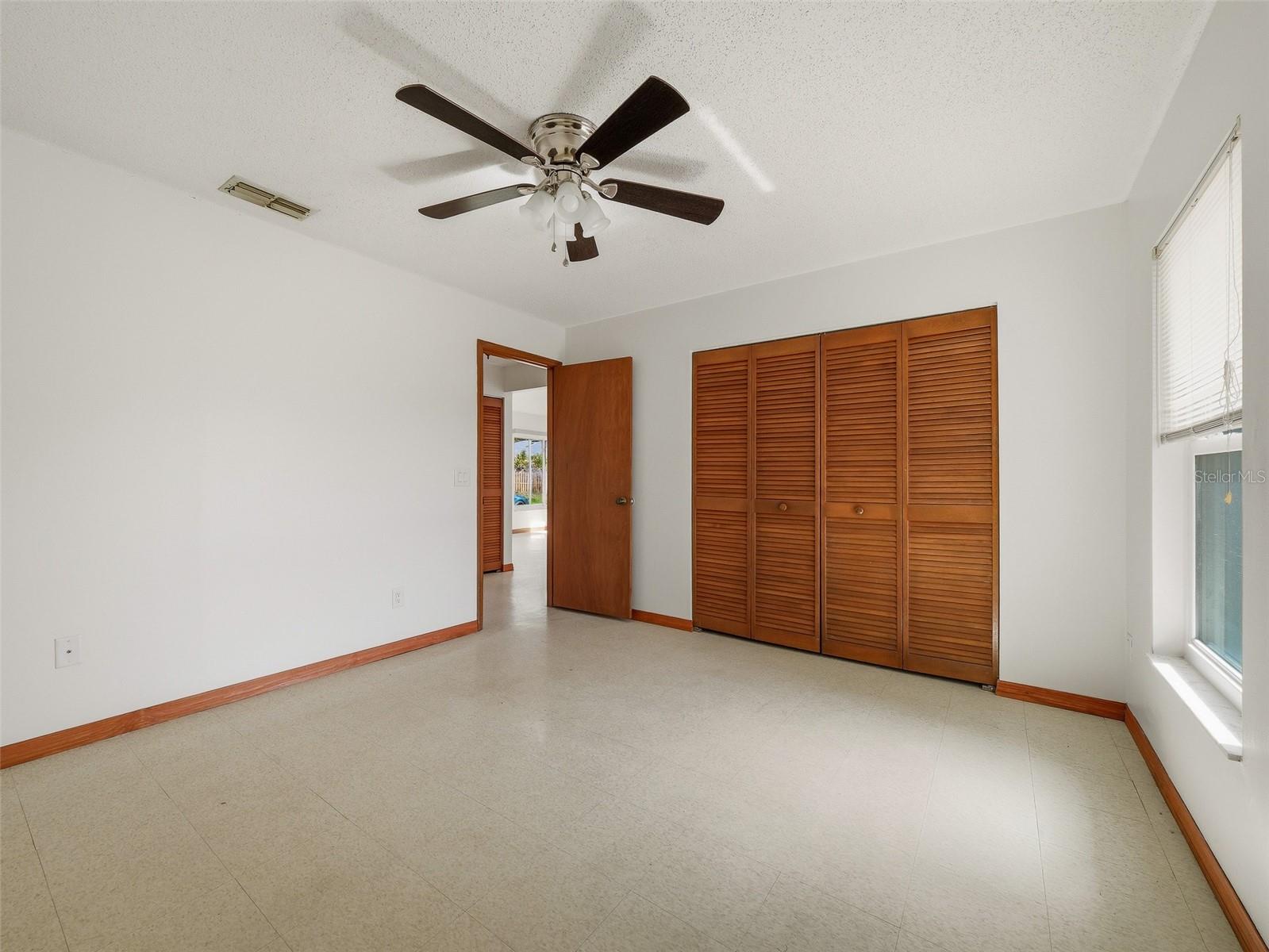 Image 28 of 33 For 3303 Orange Tree Drive