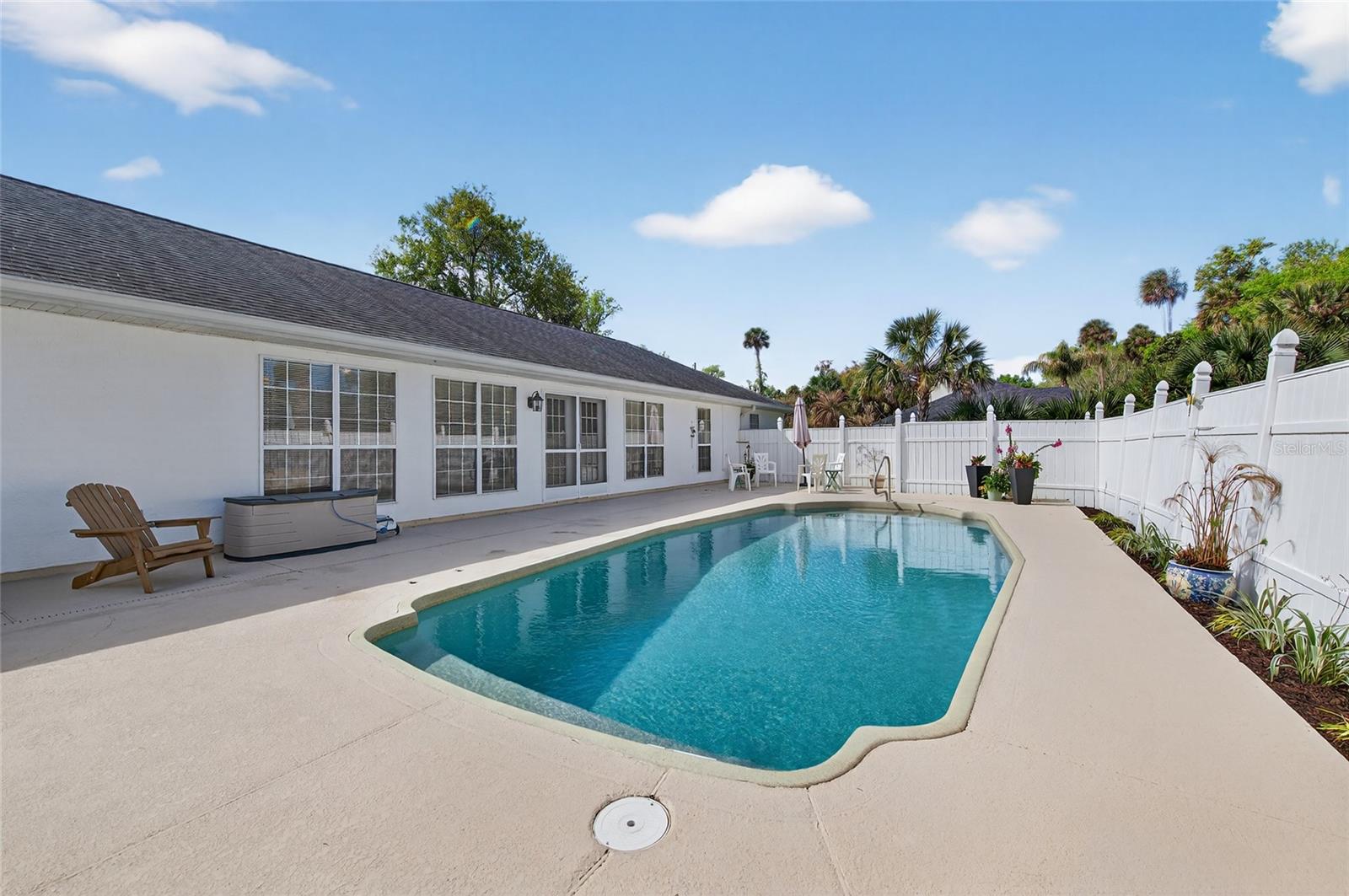 Image 2 of 41 For 2225 Juanita Drive