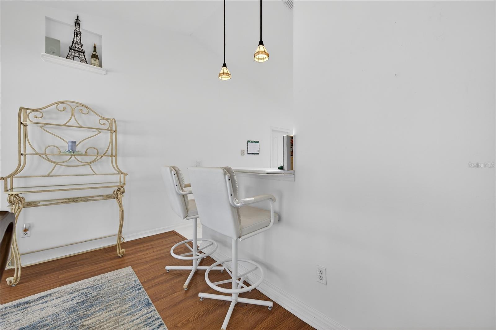 Image 22 of 41 For 2225 Juanita Drive