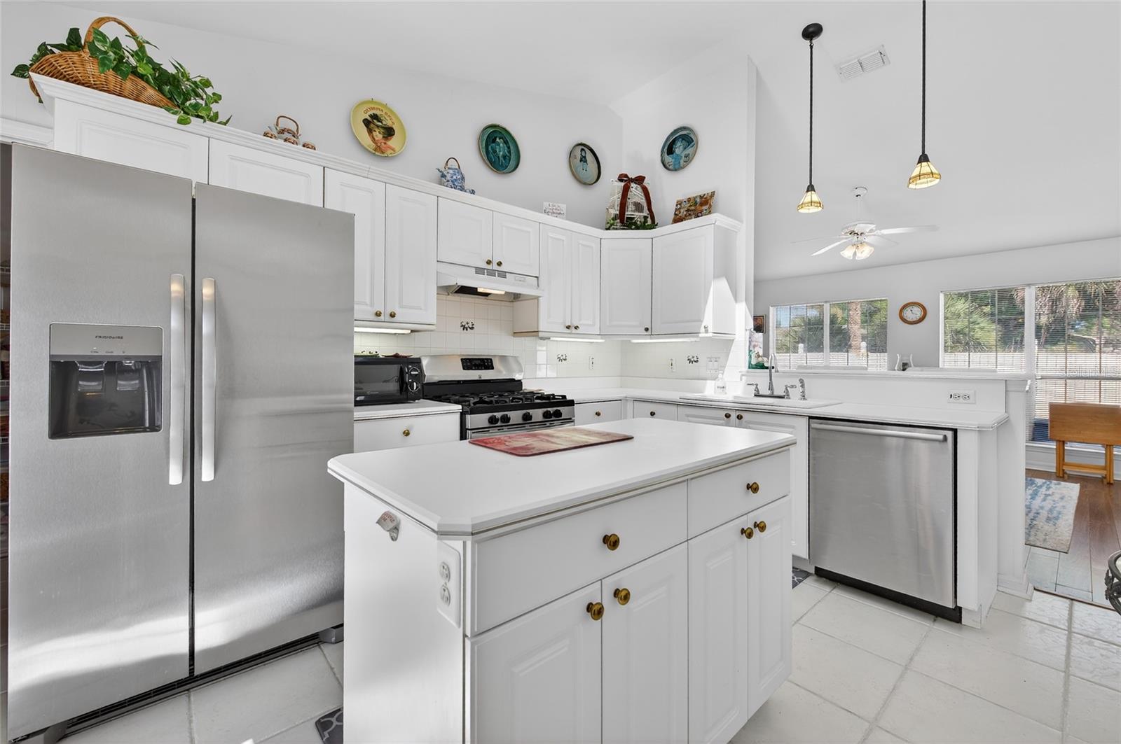 Image 24 of 41 For 2225 Juanita Drive