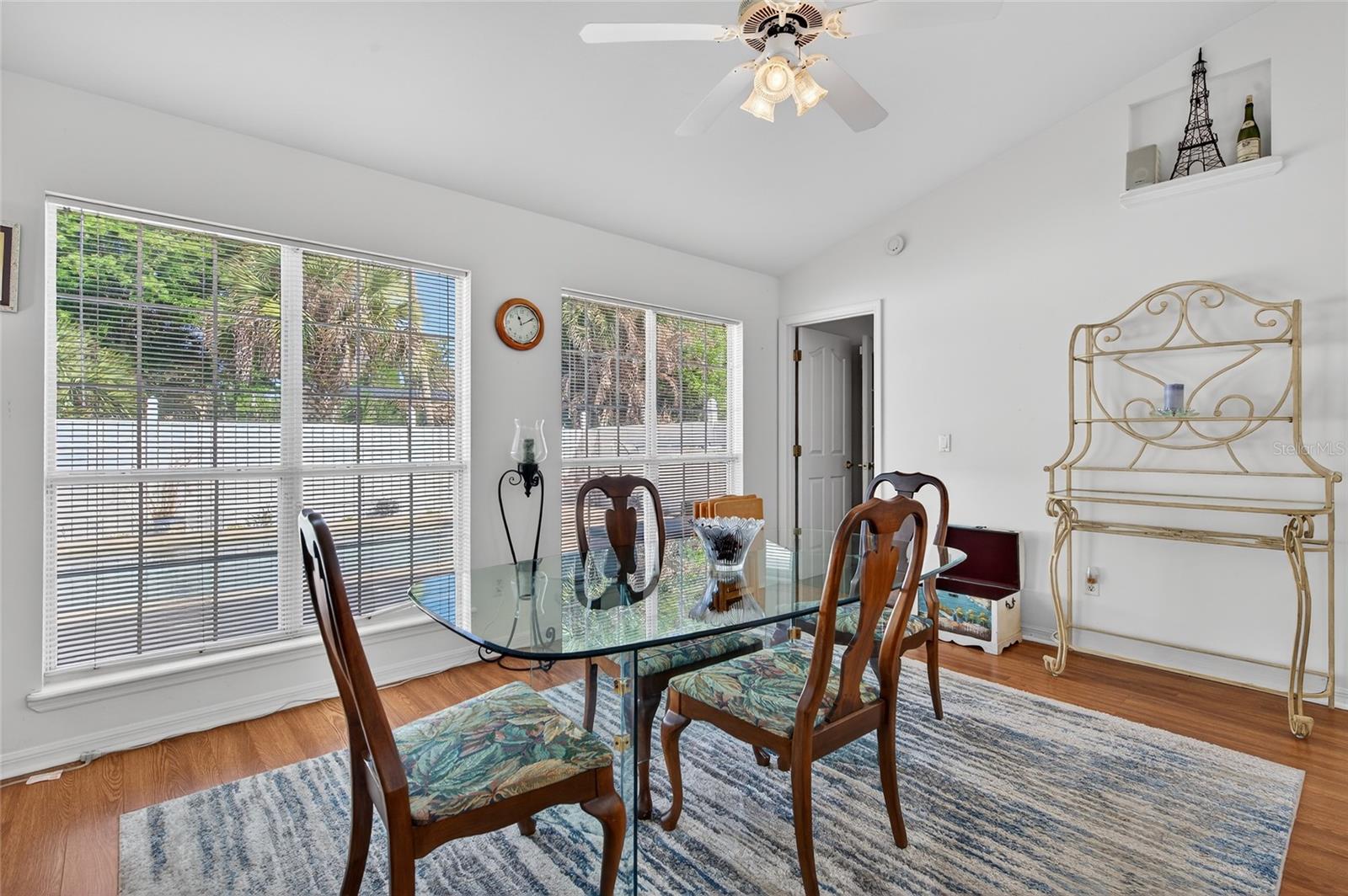 Image 9 of 41 For 2225 Juanita Drive