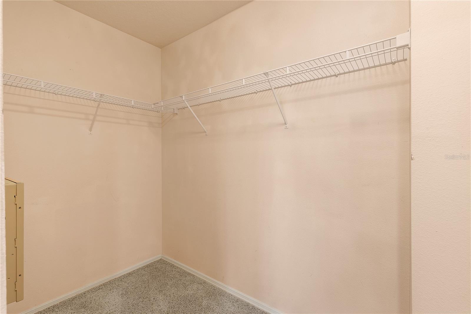 Image 24 of 46 For 513 Mount Olympus Boulevard