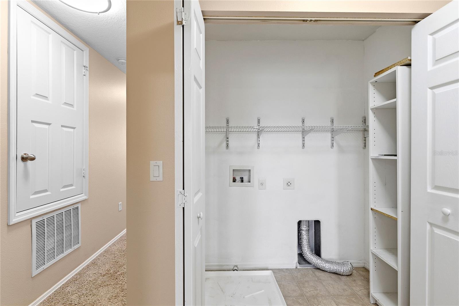 Image 31 of 46 For 513 Mount Olympus Boulevard