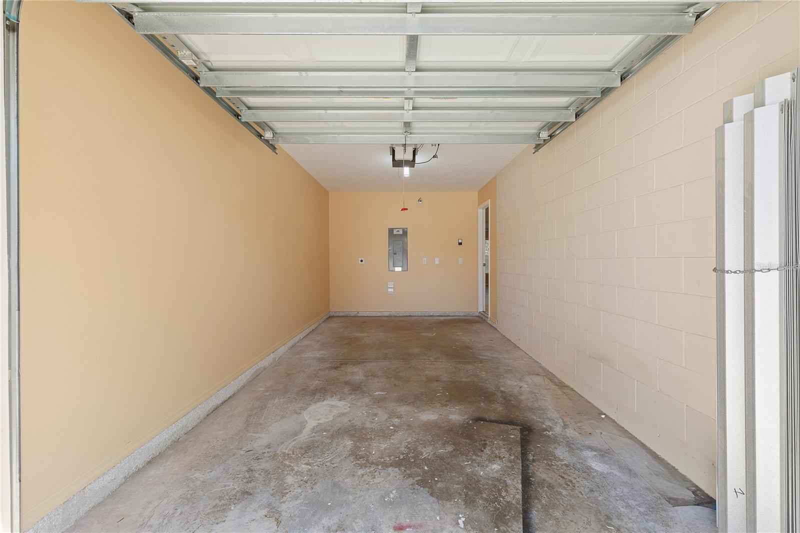 Image 38 of 46 For 513 Mount Olympus Boulevard